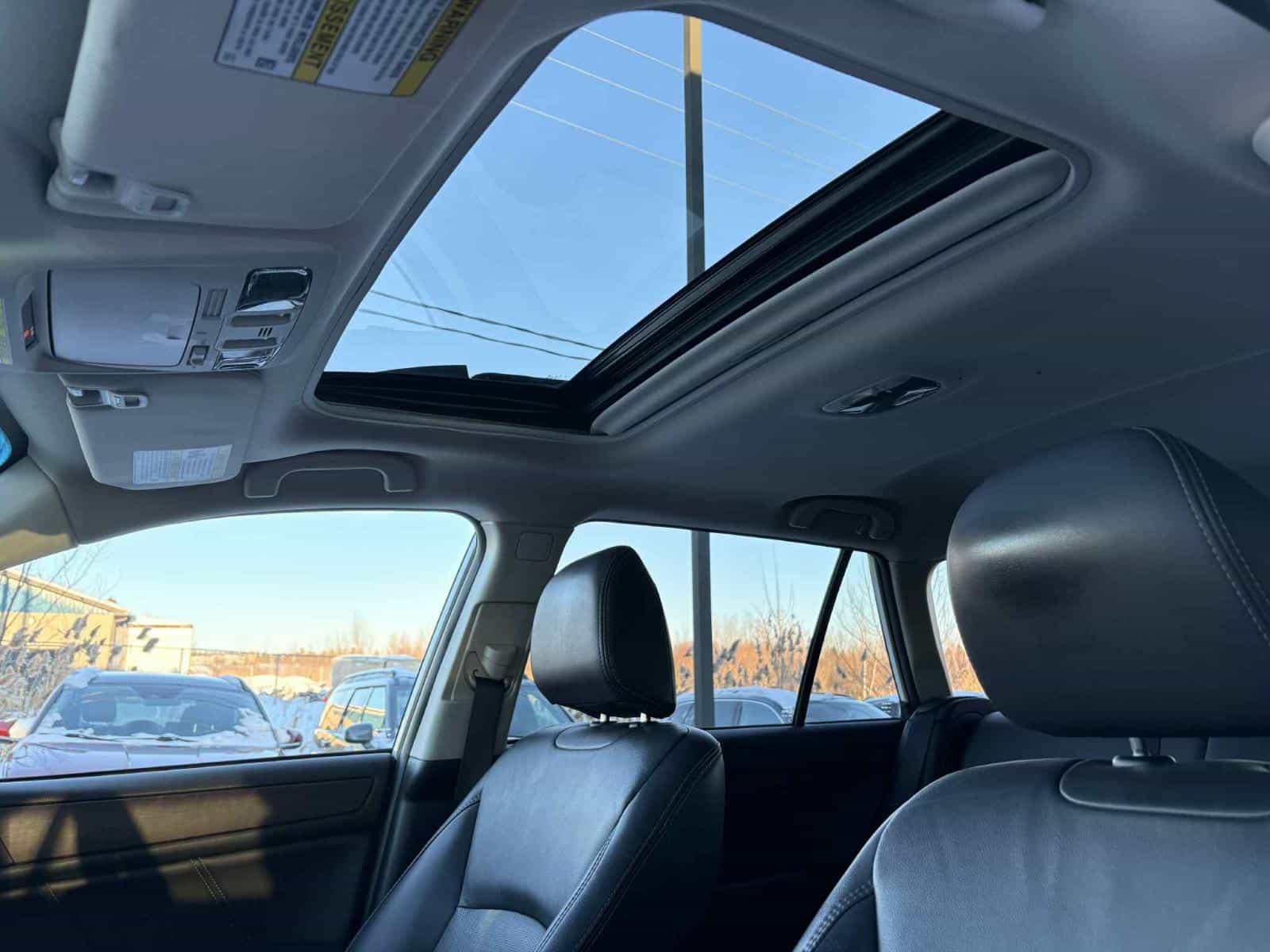 2018 Subaru Outback 3.6R Limited w/Eye - Image 15