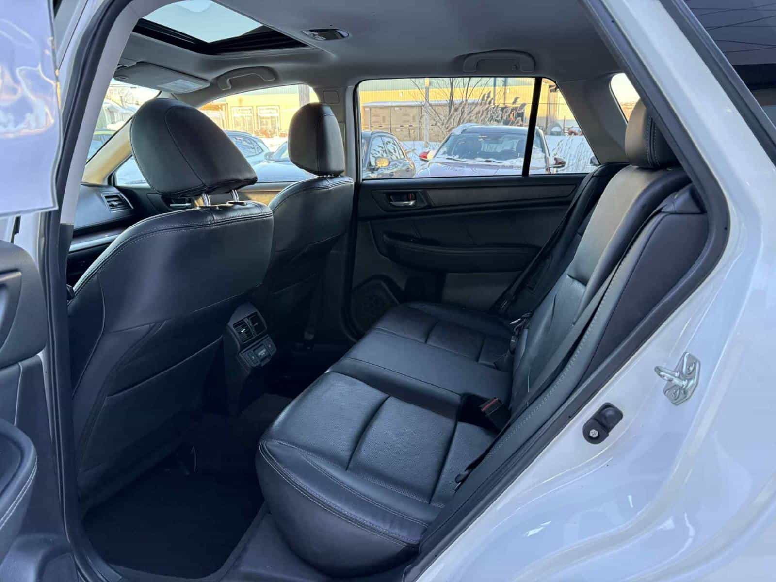 Image 19 Subaru Outback 3.6R Limited w/Eye 2018