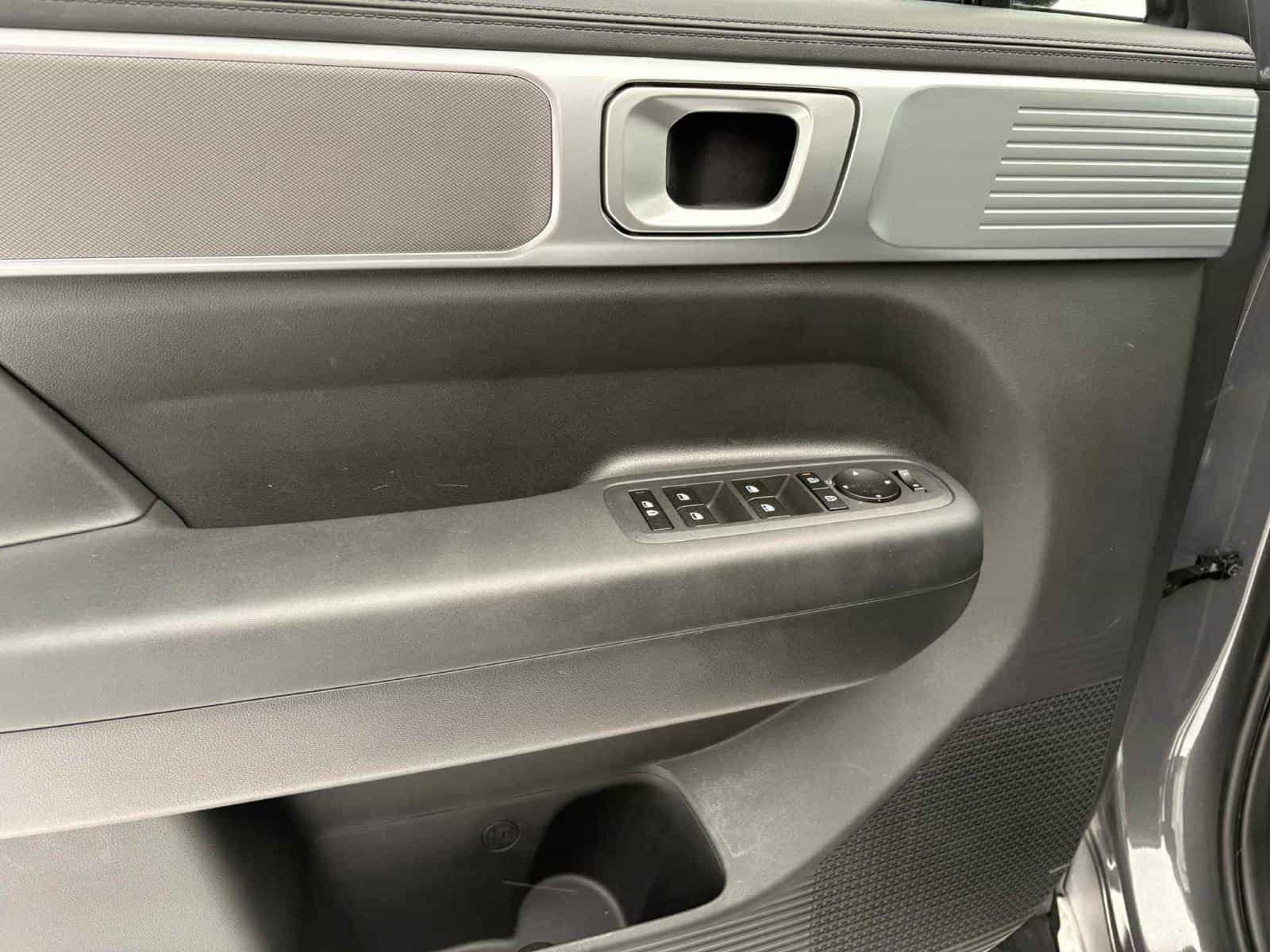 2026 Hyundai Santa Fe Preferred Ensemble Trend - Image 7