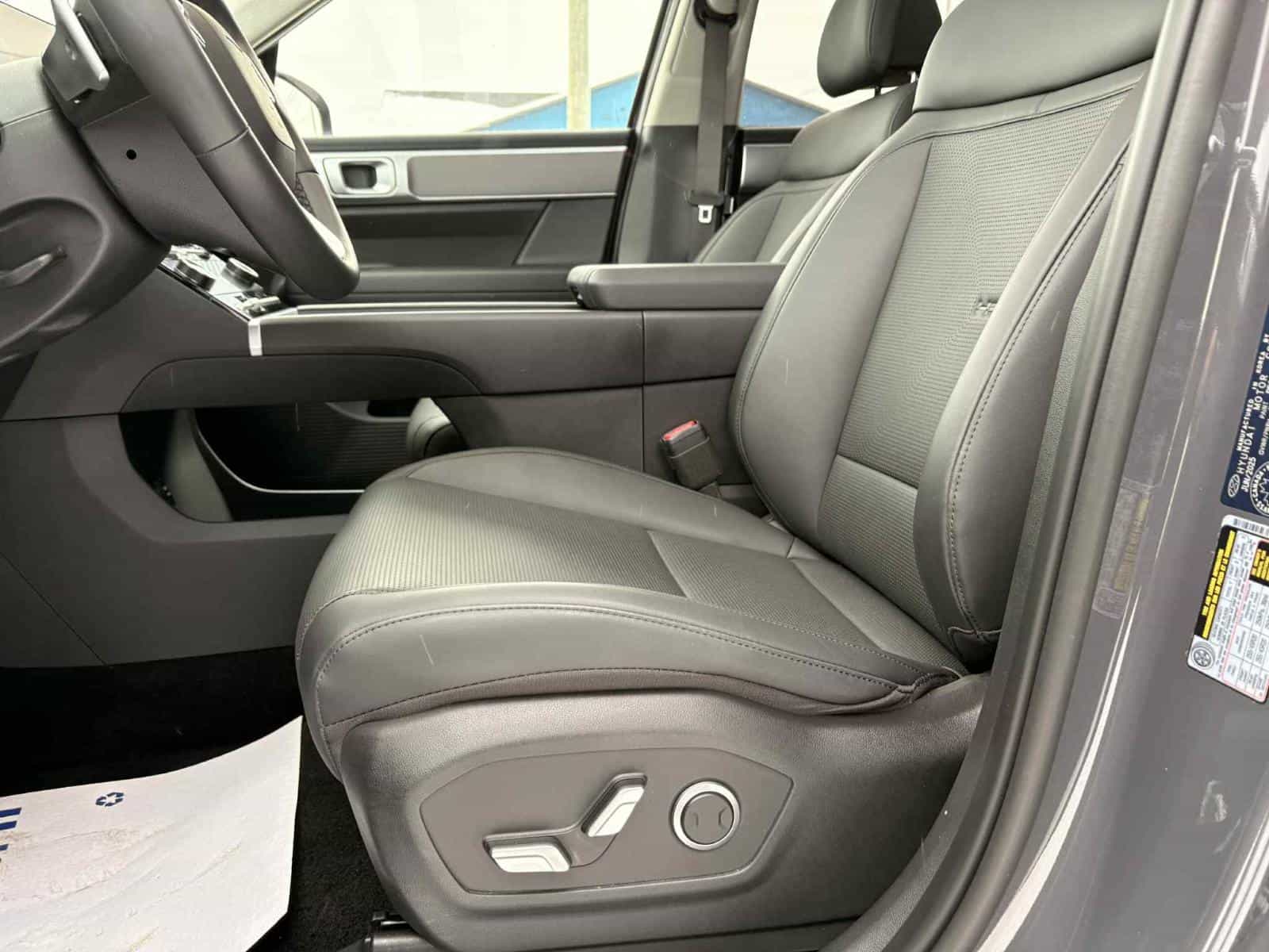 2026 Hyundai Santa Fe Preferred Ensemble Trend - Image 15