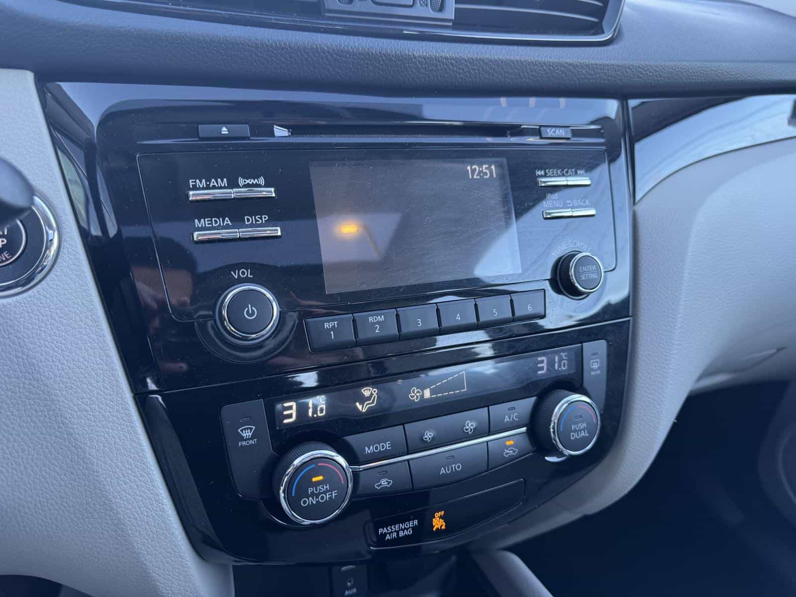 2018 Nissan Qashqai SV - Image 12