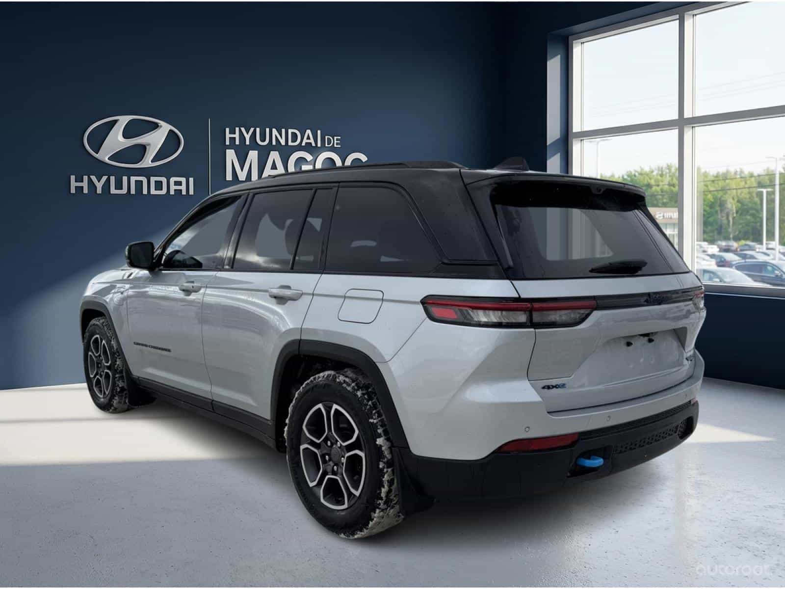 2022 Jeep Grand Cherokee Trailhawk 4XE - Image 4