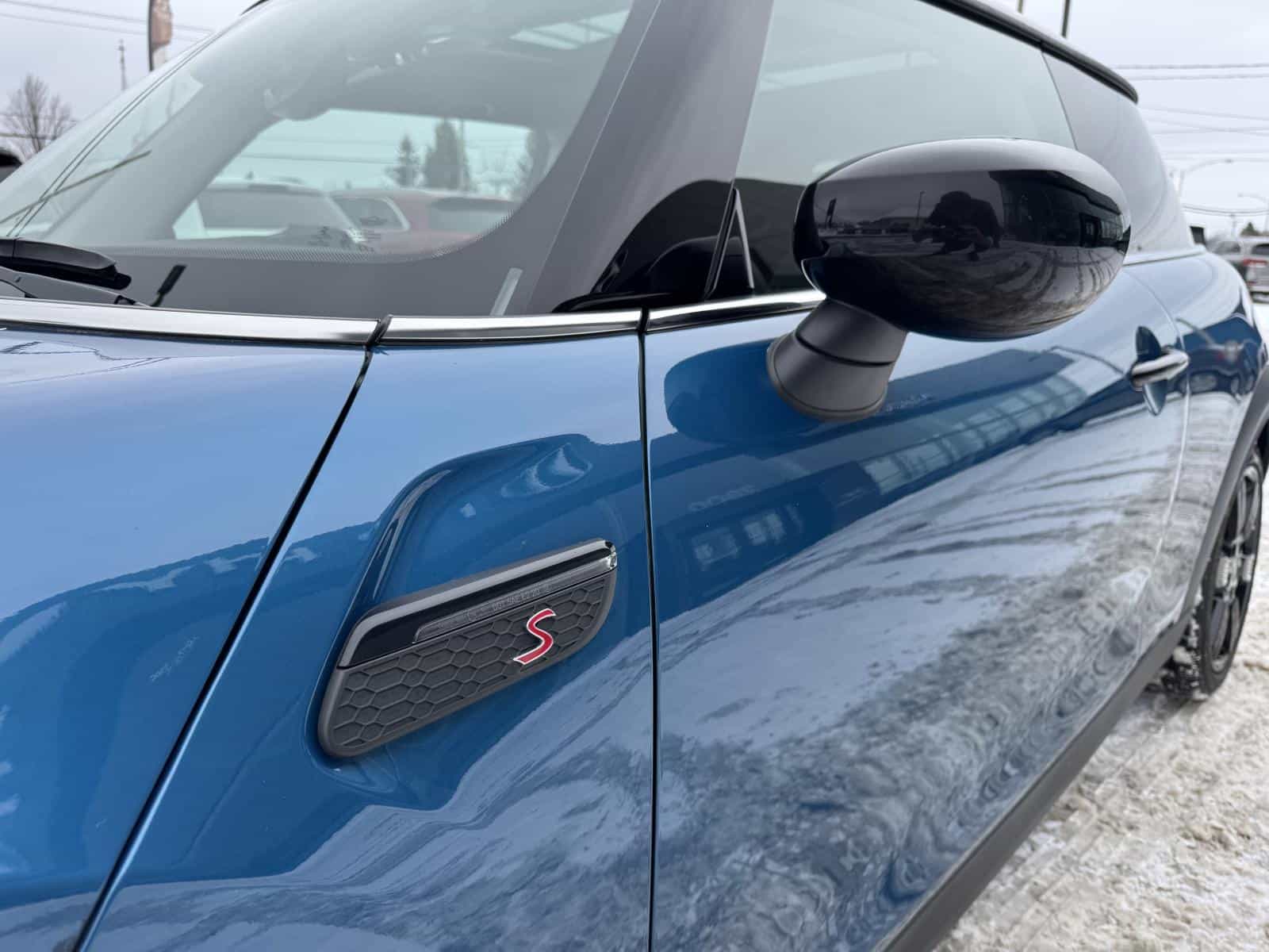 2022 Mini Hatchback Cooper S - Image 9