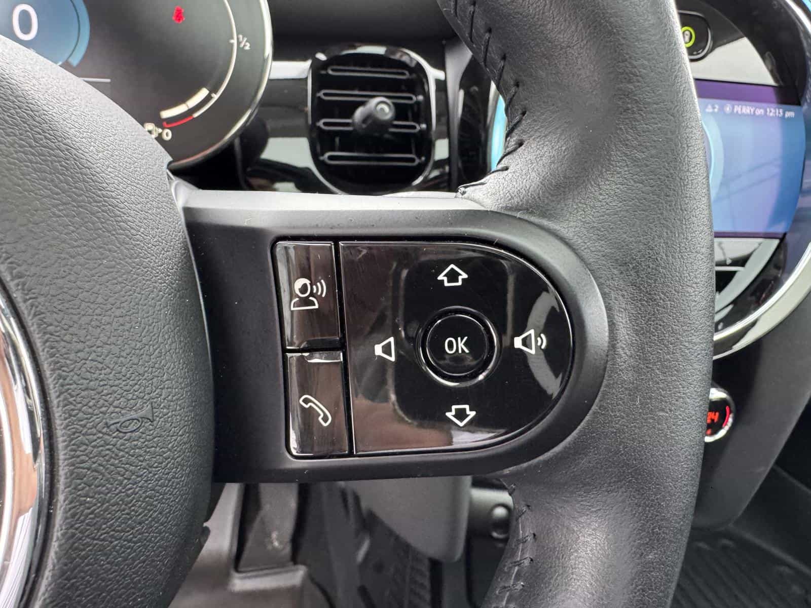 2022 Mini Hatchback Cooper S - Image 17