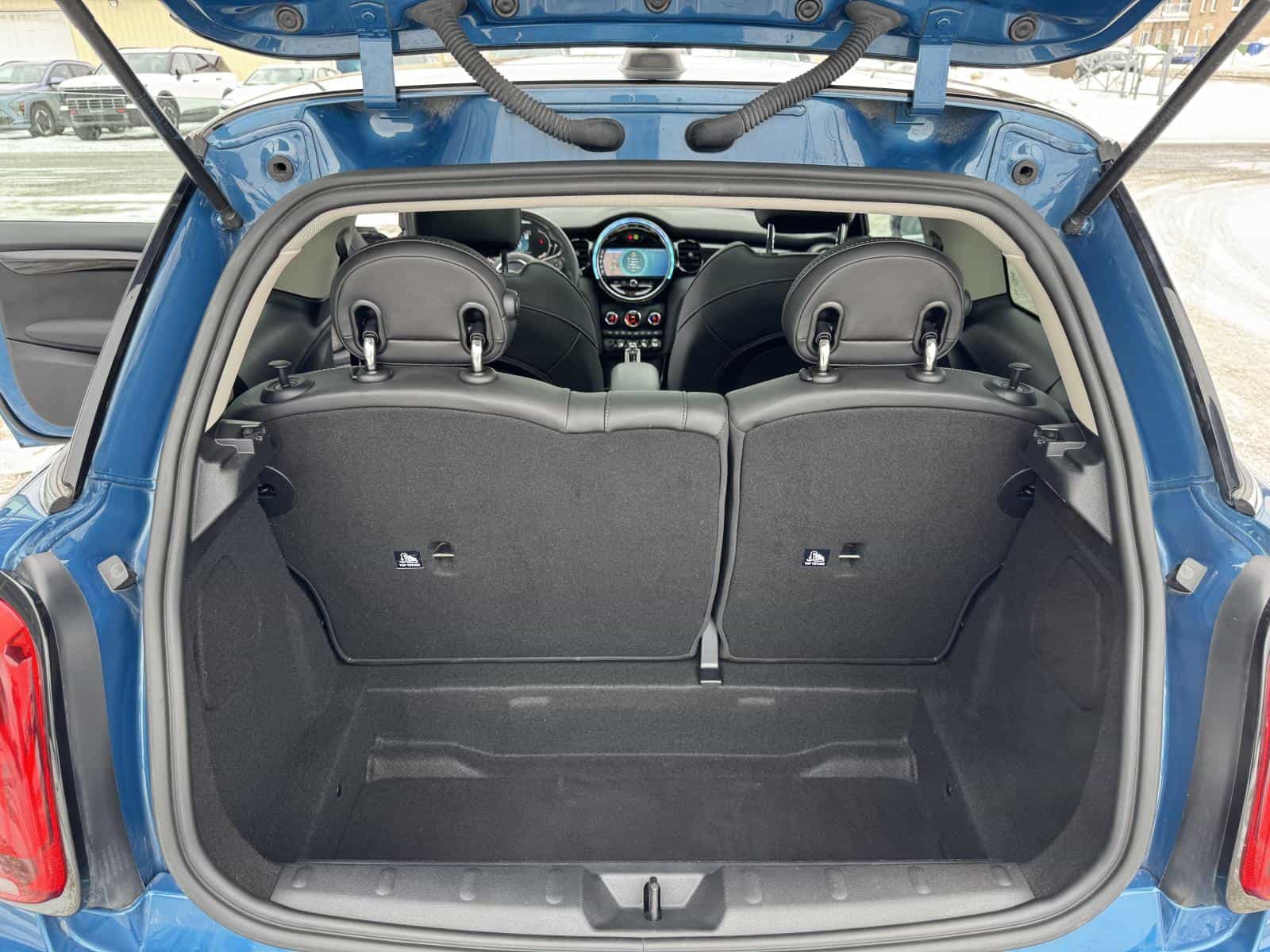 2022 Mini Hatchback Cooper S - Image 21