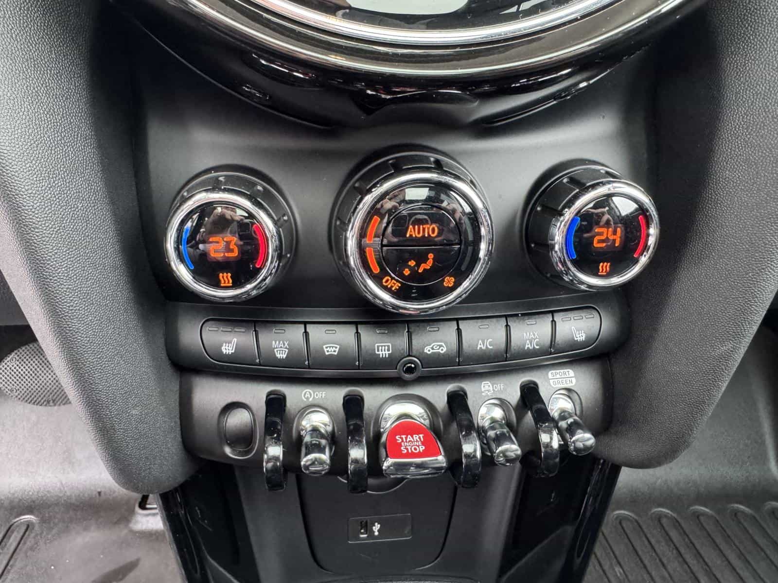 2022 Mini Hatchback Cooper S - Image 20