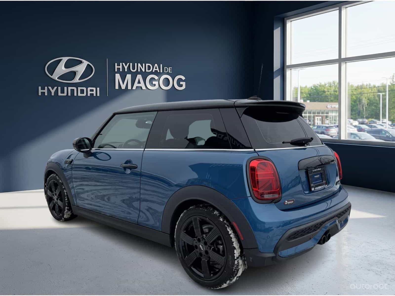 2022 Mini Hatchback Cooper S - Image 3