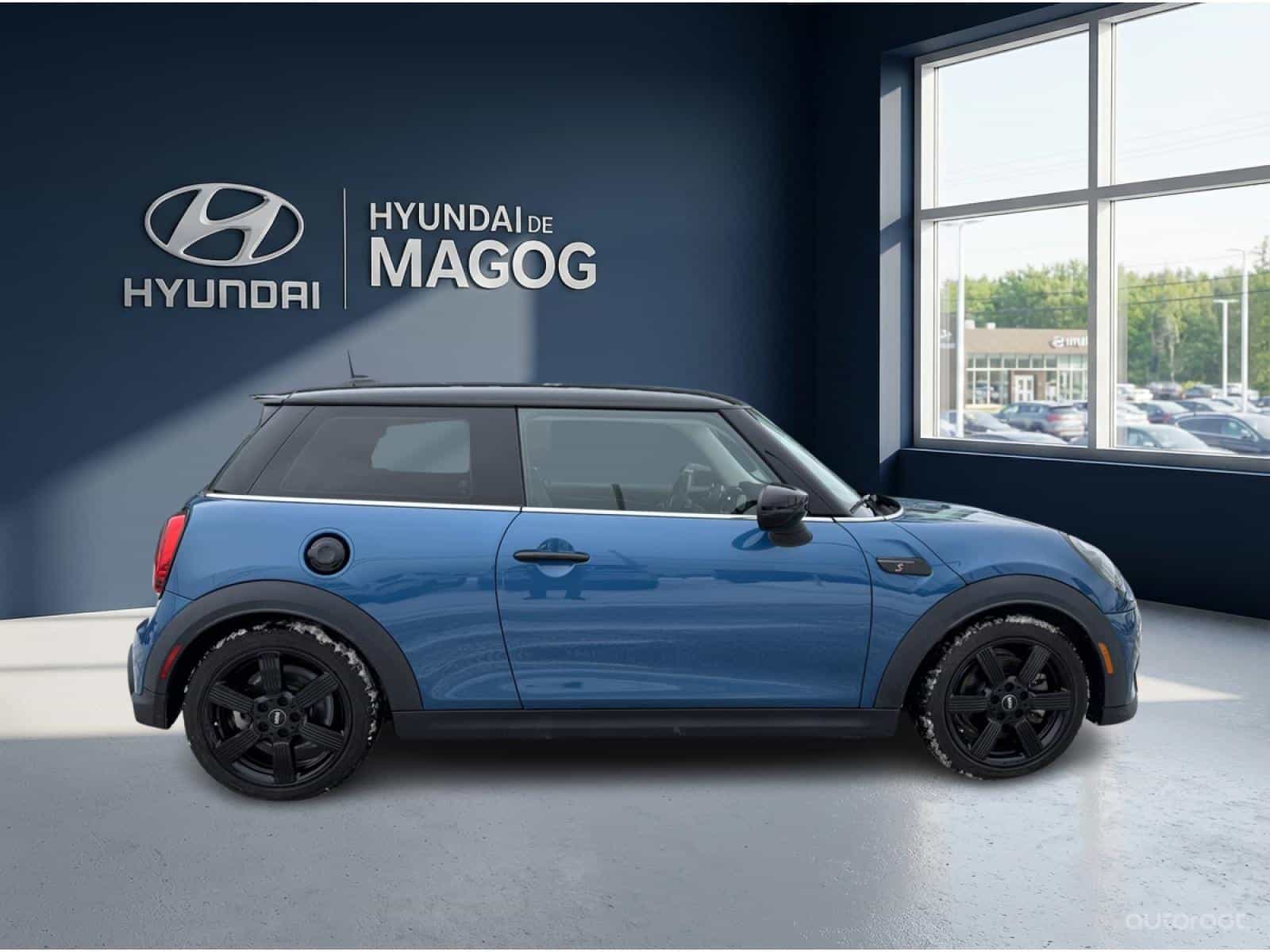2022 Mini Hatchback Cooper S - Image 6