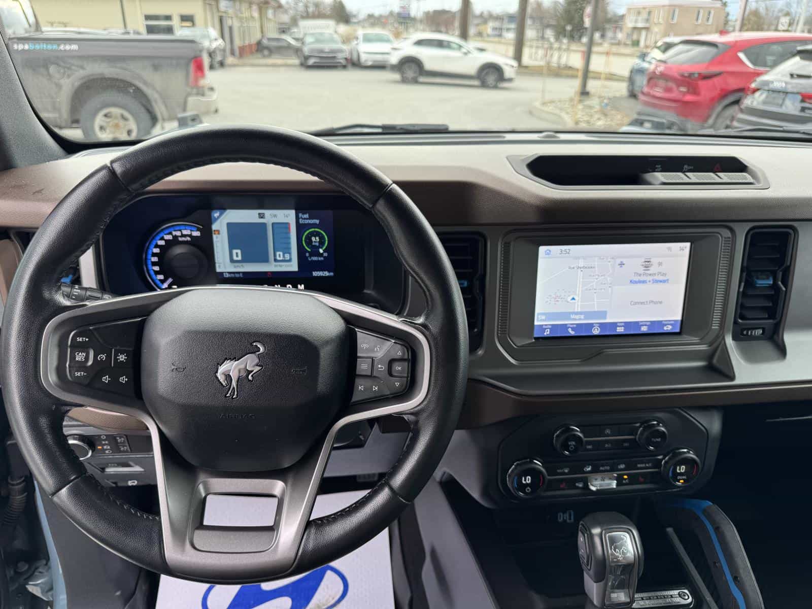 2021 Ford Bronco Outer Banks - Image 16