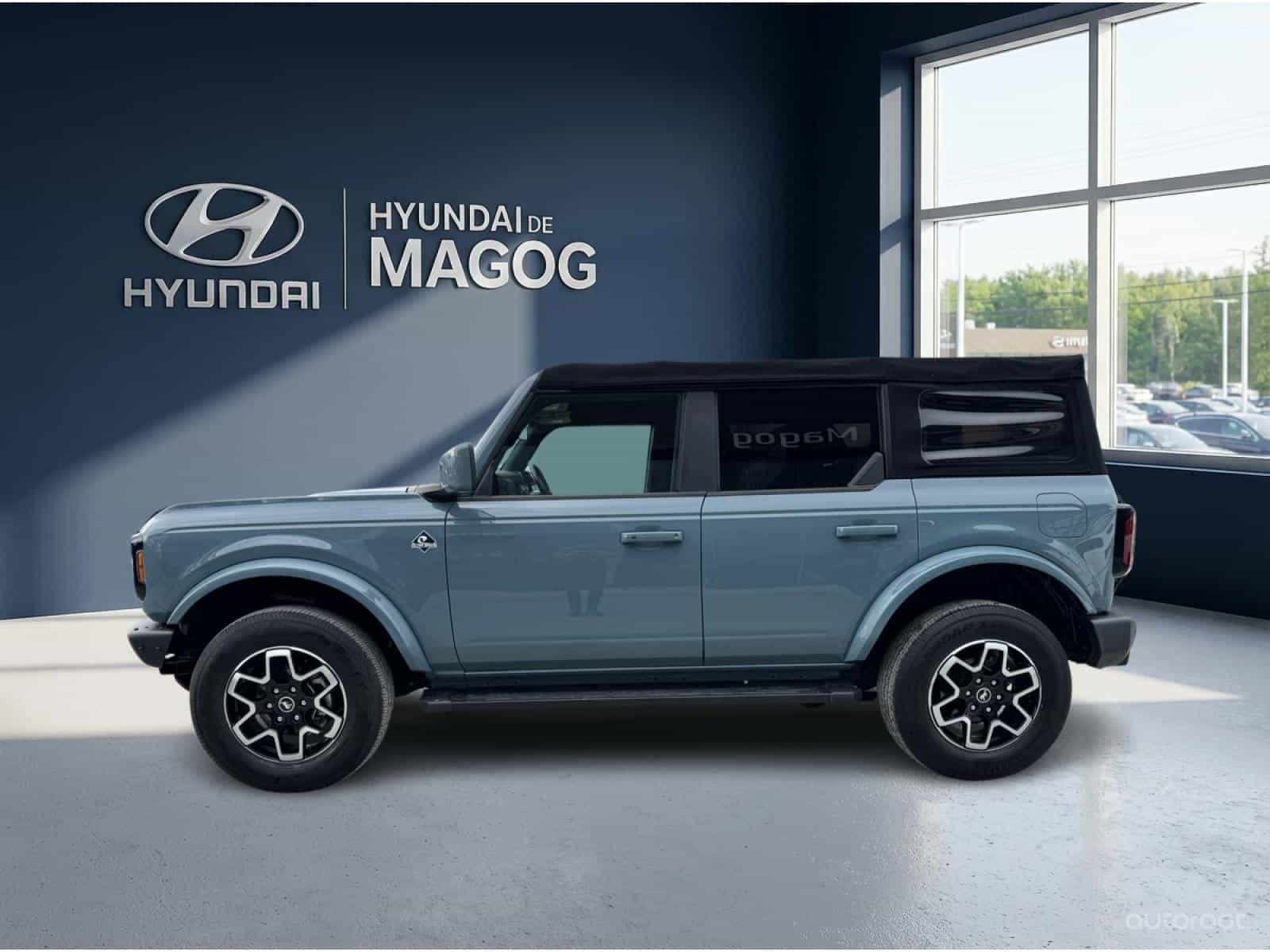 2021 Ford Bronco Outer Banks - Image 2