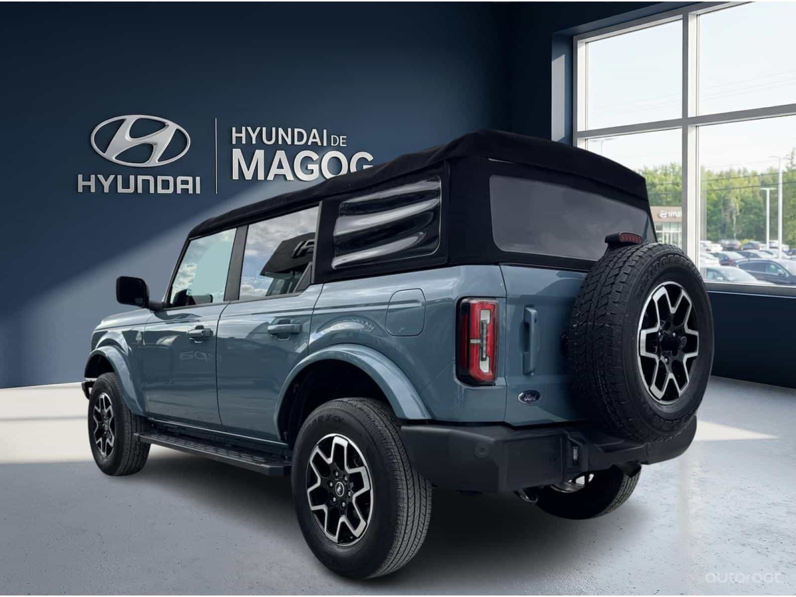 2021 Ford Bronco Outer Banks - Image 3