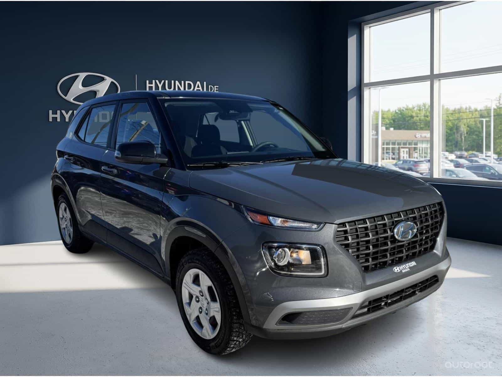 2023 Hyundai Venue Essential - Image 5