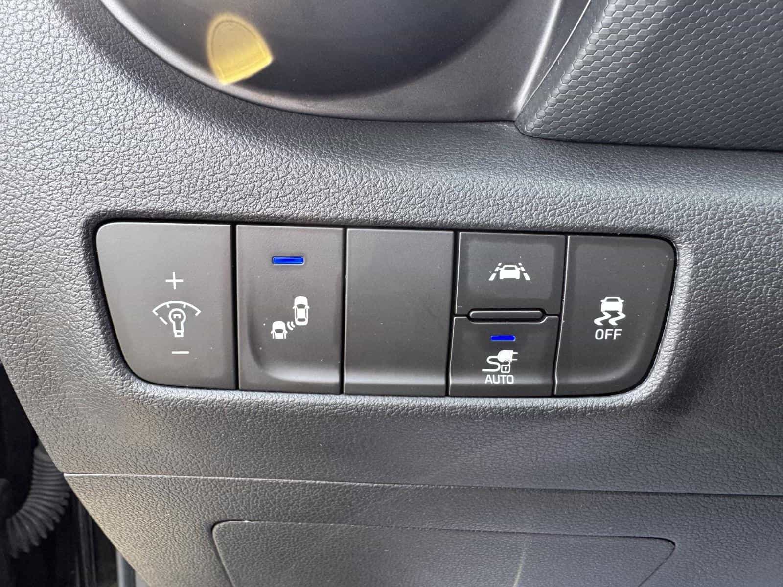 2021 Hyundai Kona EV Preferred - Image 14