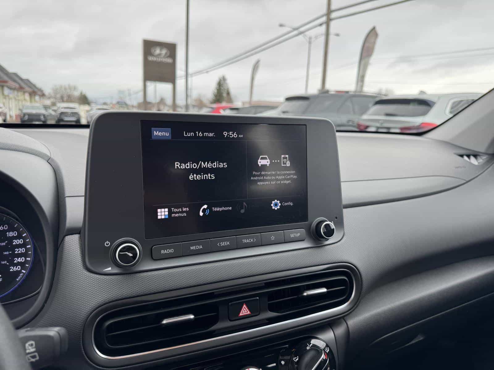 2023 Hyundai Kona Essential - Image 18