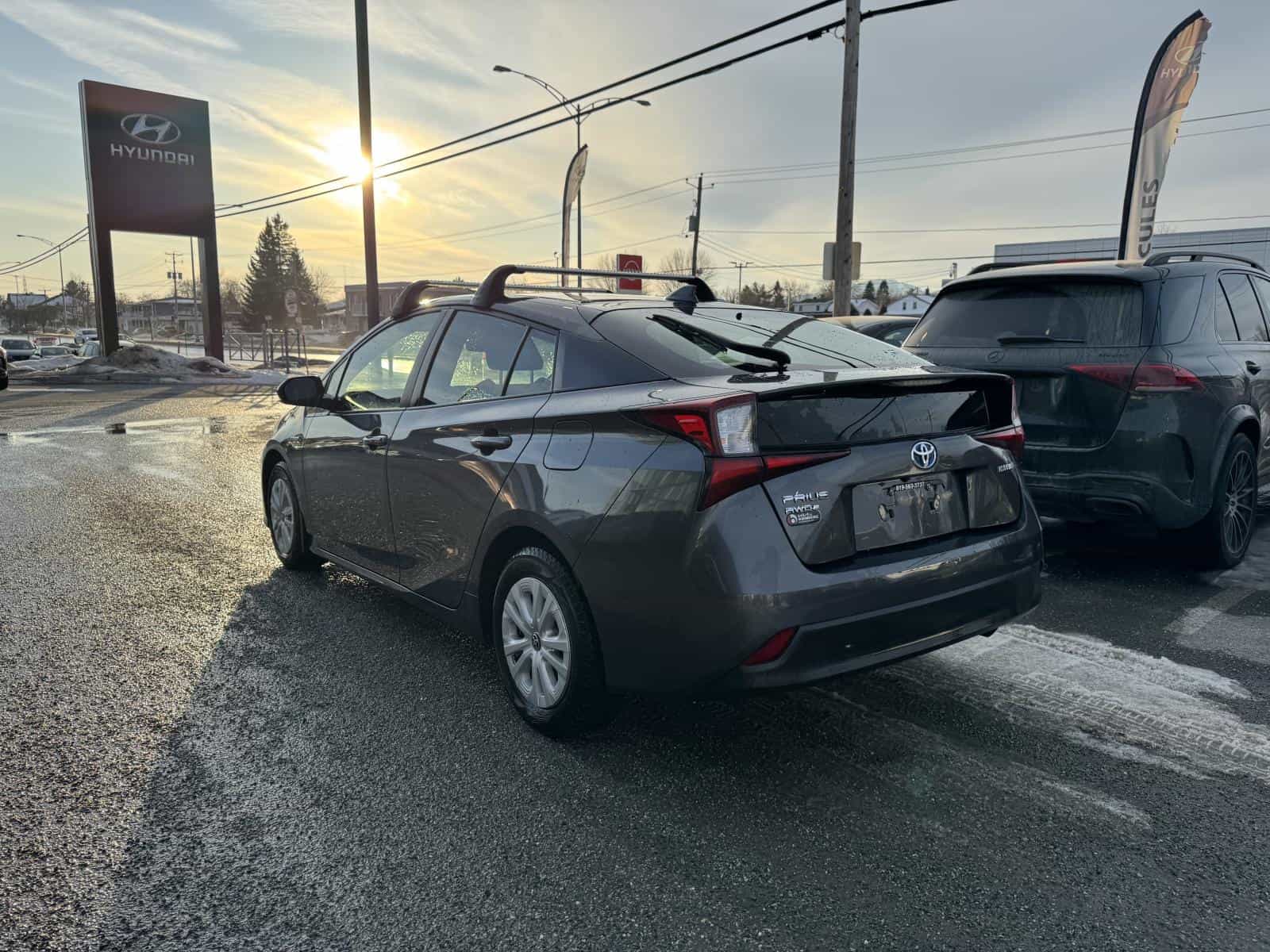 2019 Toyota Prius Technology - Image 3