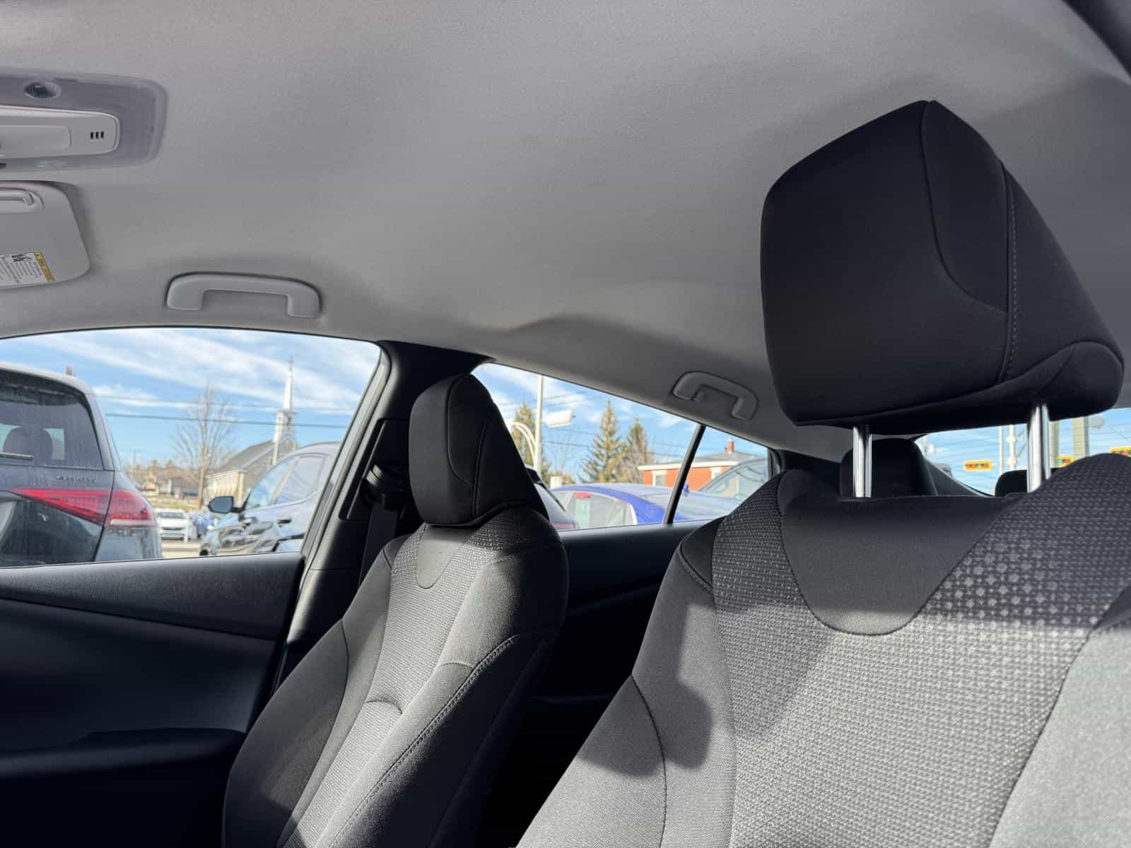 2019 Toyota Prius Technology - Image 9
