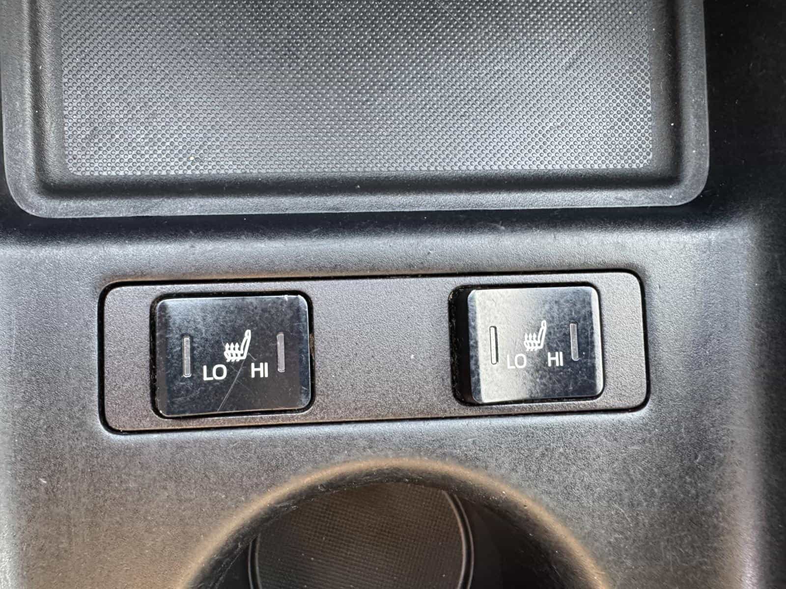 2019 Toyota Prius Technology - Image 13