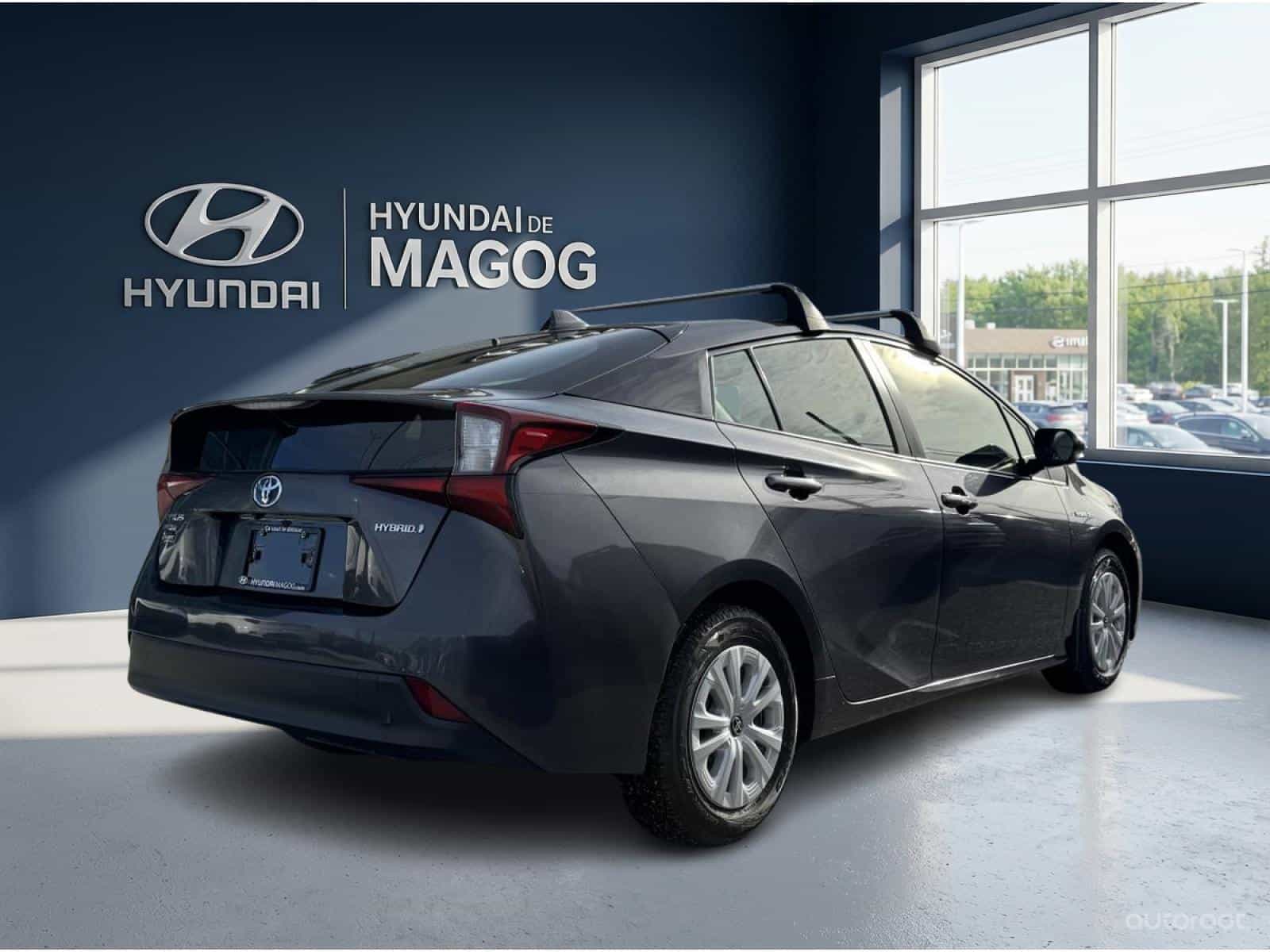 2019 Toyota Prius Technology - Image 4