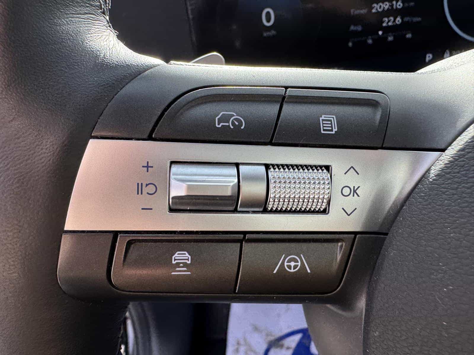 2025 Hyundai Kona EV Ultimate - Image 11