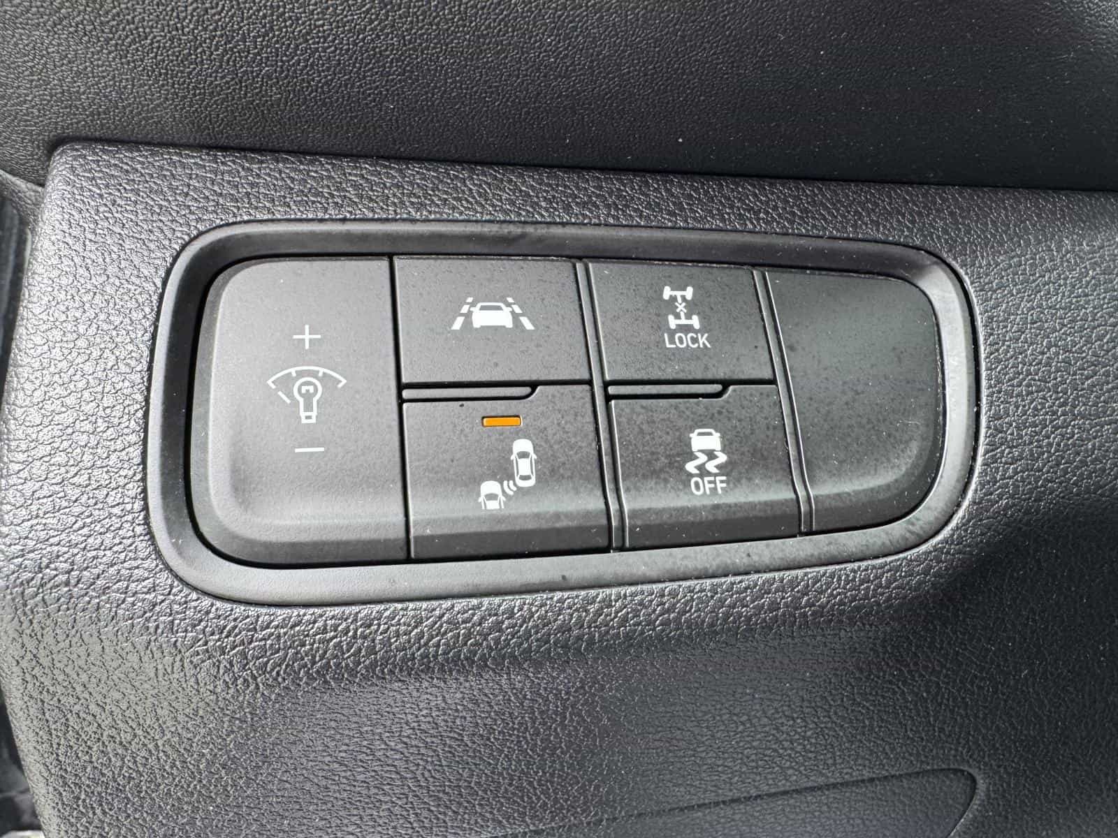 2019 Hyundai Santa Fe Preferred - Image 16