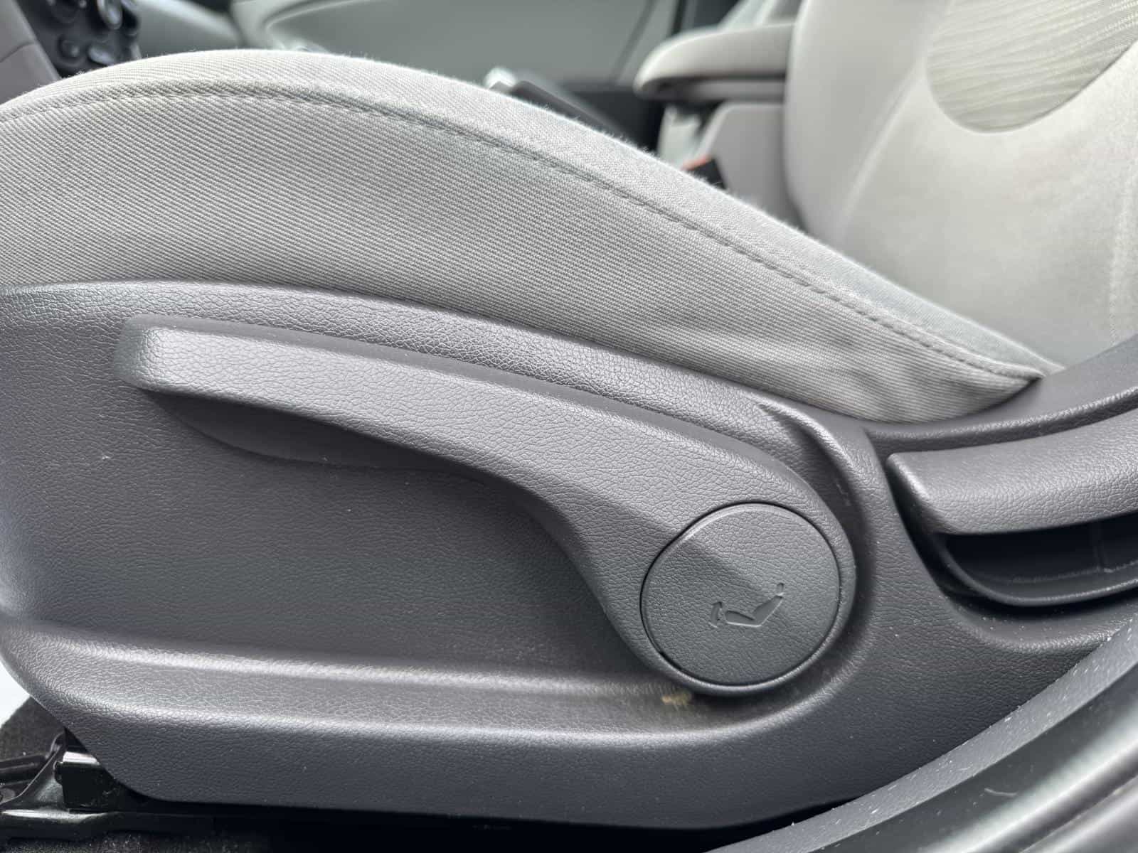 2017 Hyundai Accent SE - Image 11