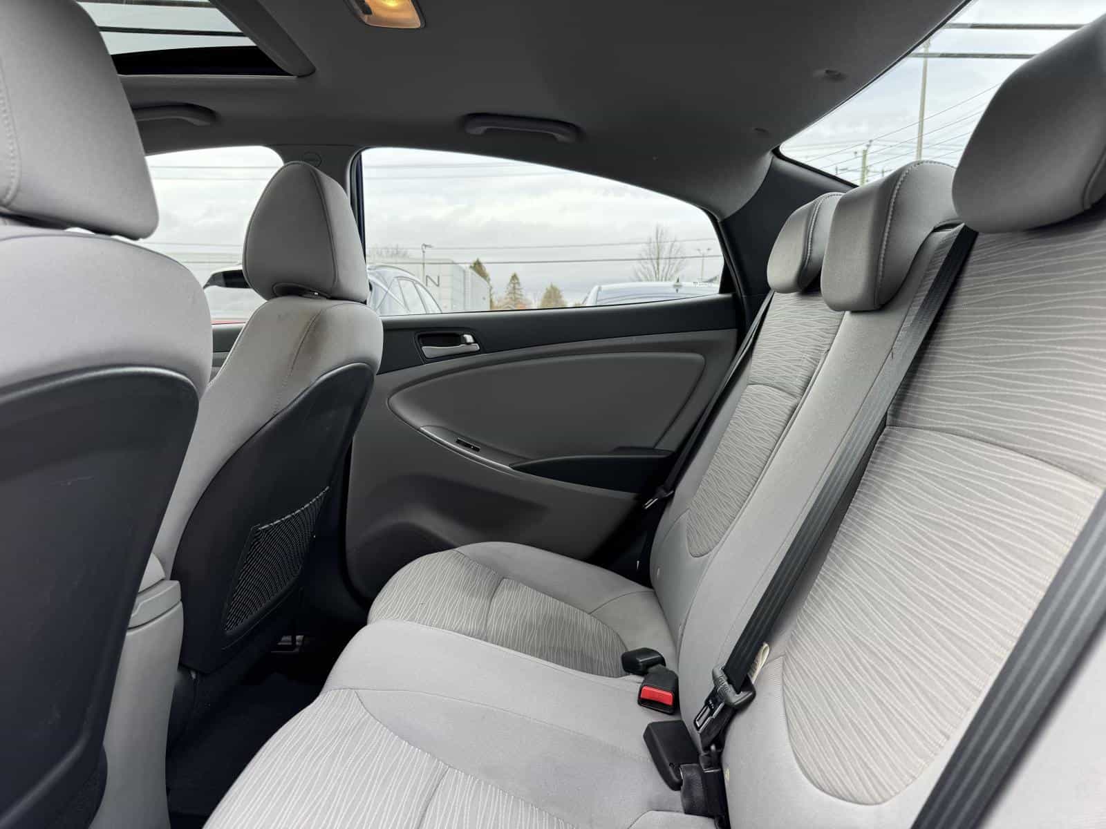 2017 Hyundai Accent SE - Image 18