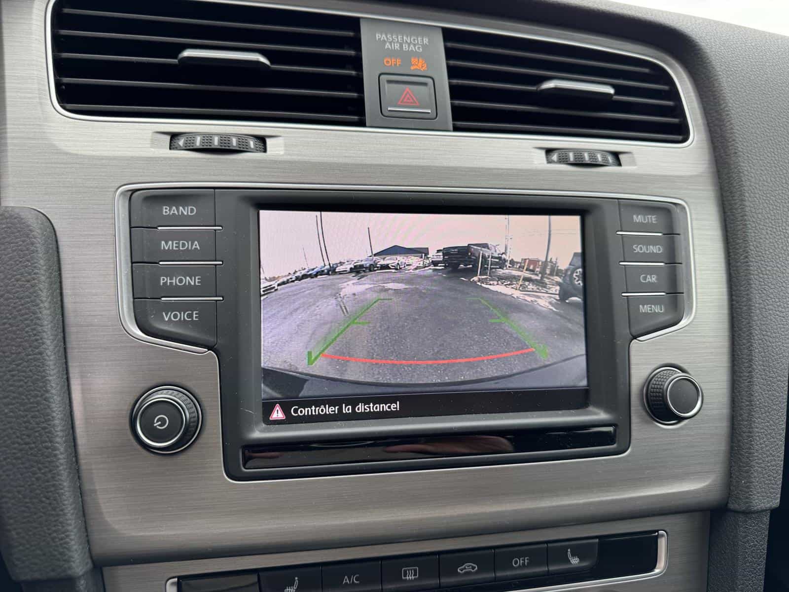 2017 Volkswagen Golf 1.8 TSI Trendline - Image 12