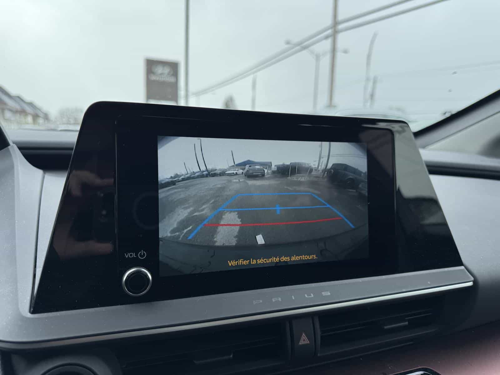 Image 14 Toyota Prius Prime SE 2024