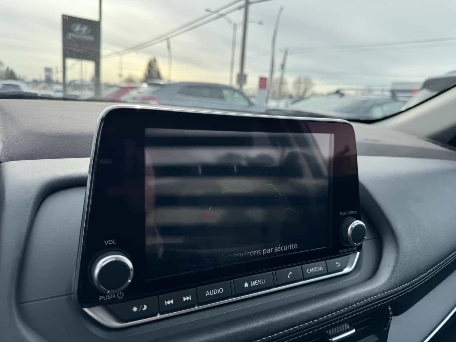 Image 13 Nissan Rogue S 2022