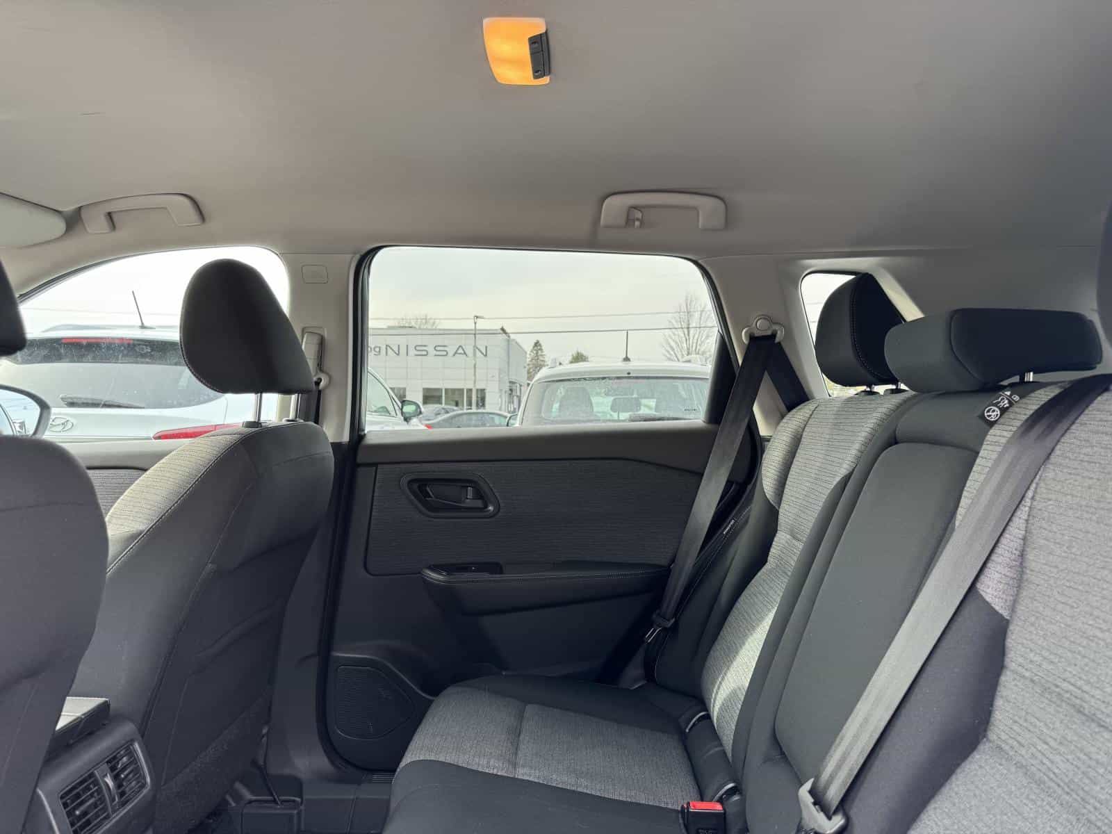 Image 14 Nissan Rogue S 2022