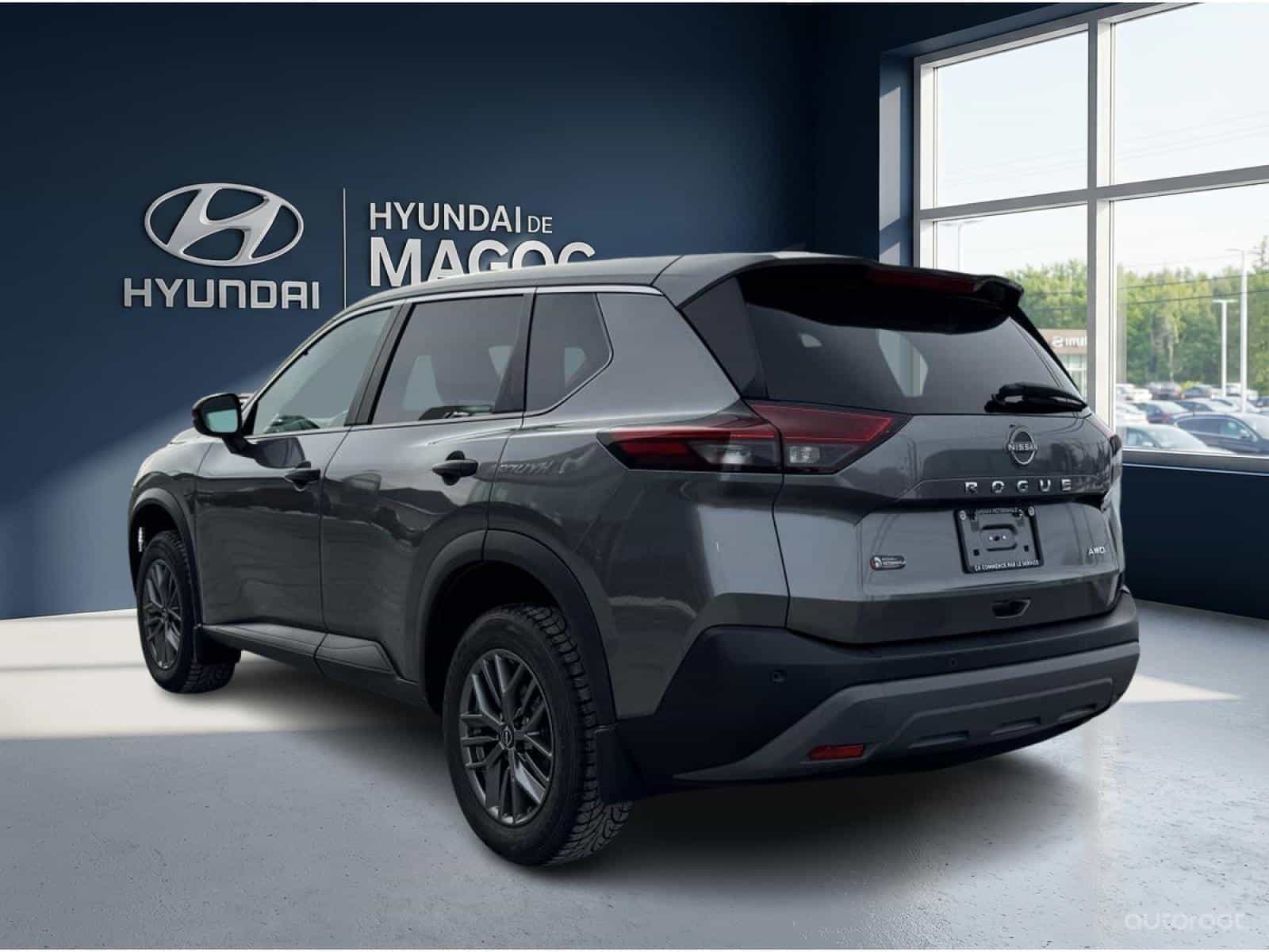 Image 3 Nissan Rogue S 2022