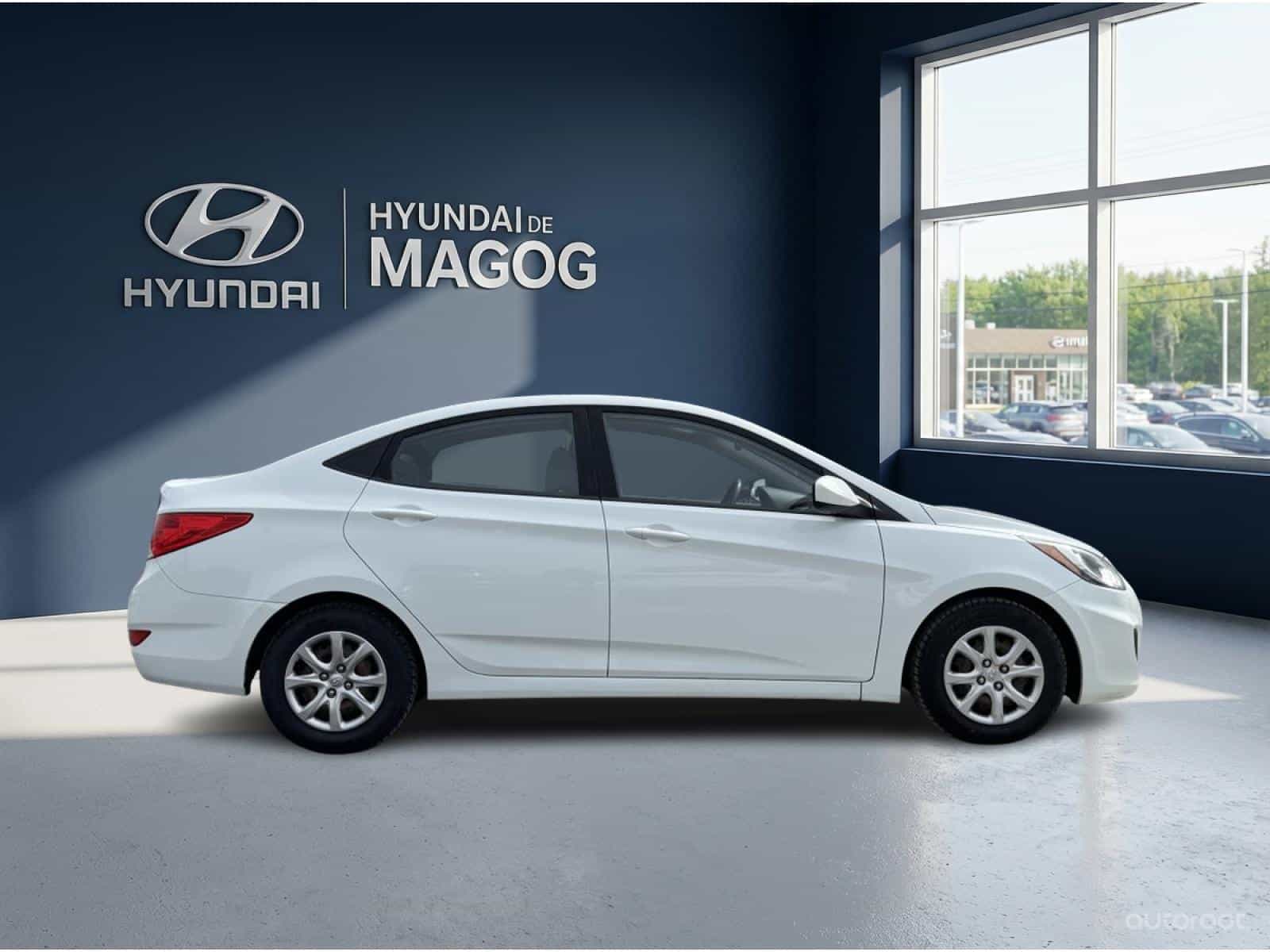 Image 7 Hyundai Accent GL 2013