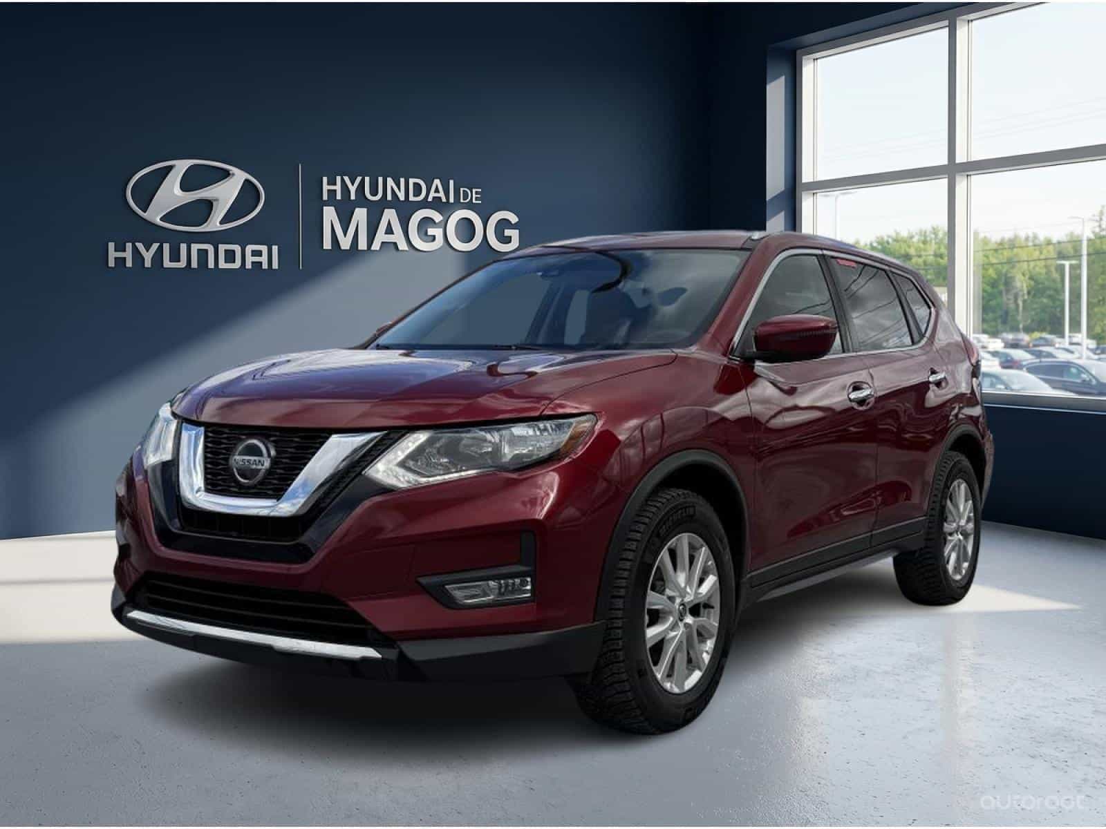 2019 Nissan Rogue SV - Image 1
