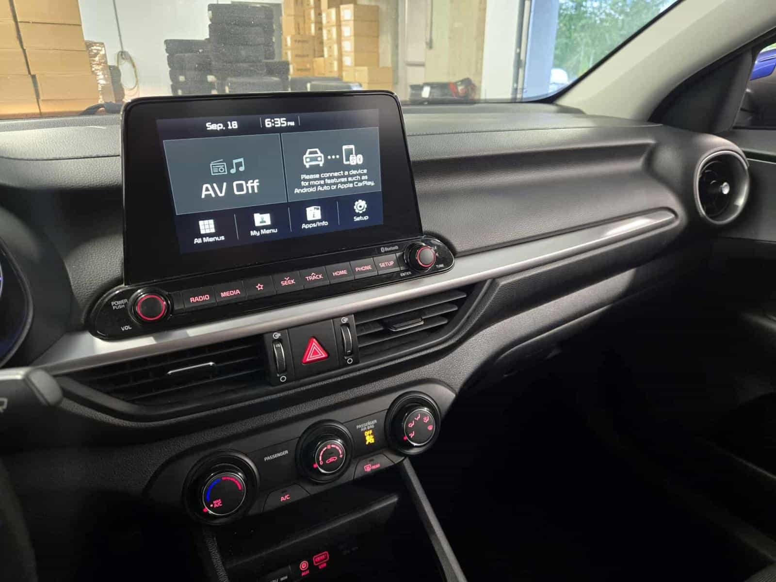 Image 18 Kia Forte LX 2019