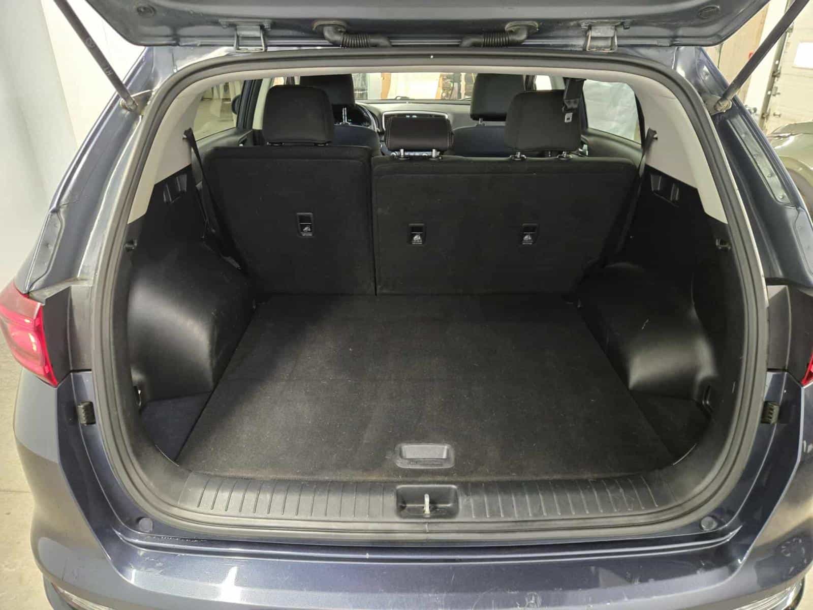 2020 Kia Sportage EX - Image 8