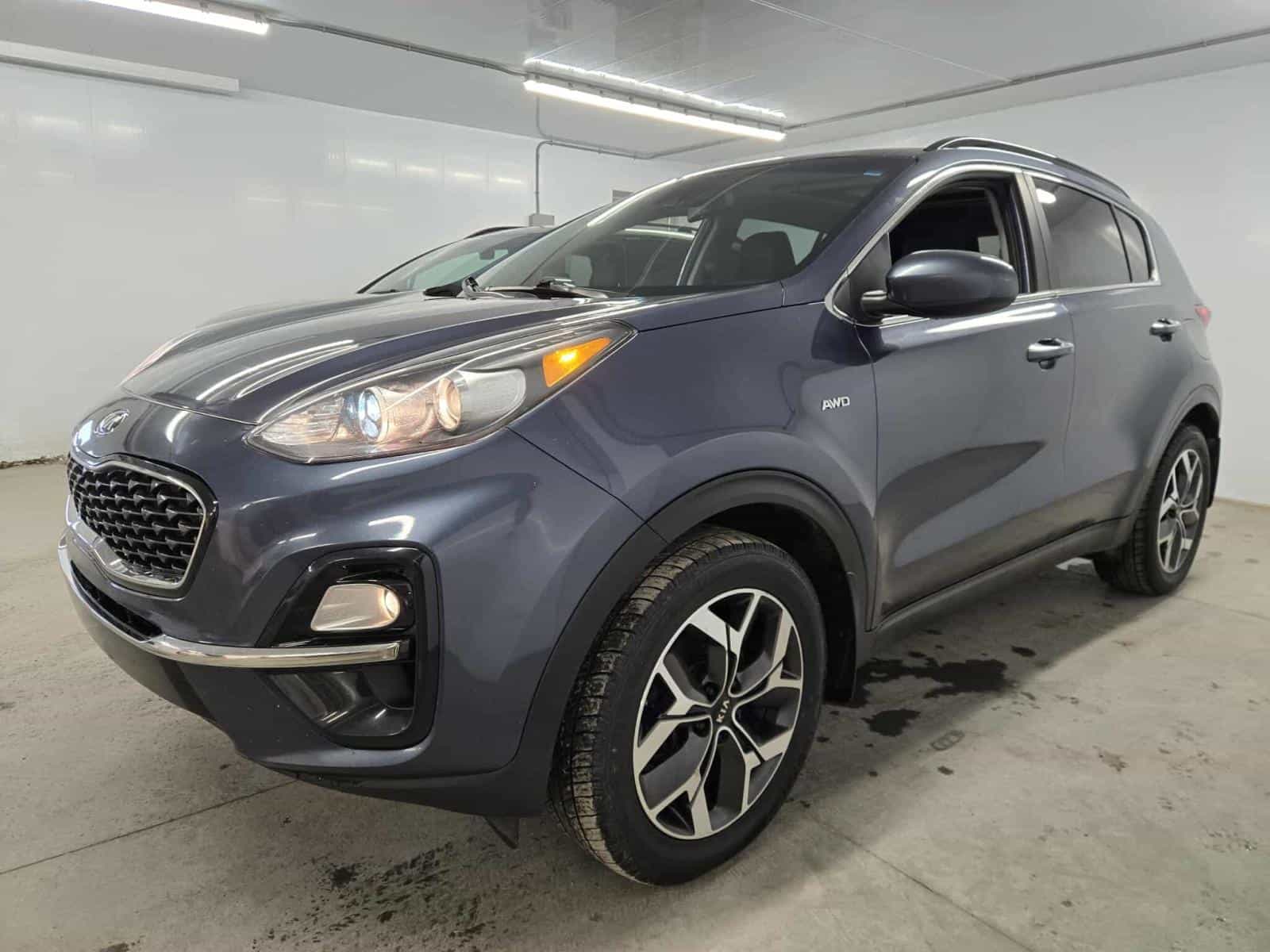 2020 Kia Sportage EX - Image 4