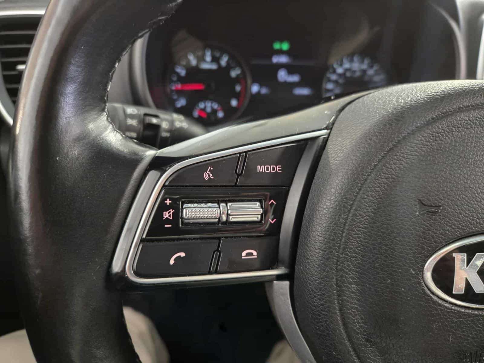 2020 Kia Sportage EX - Image 21