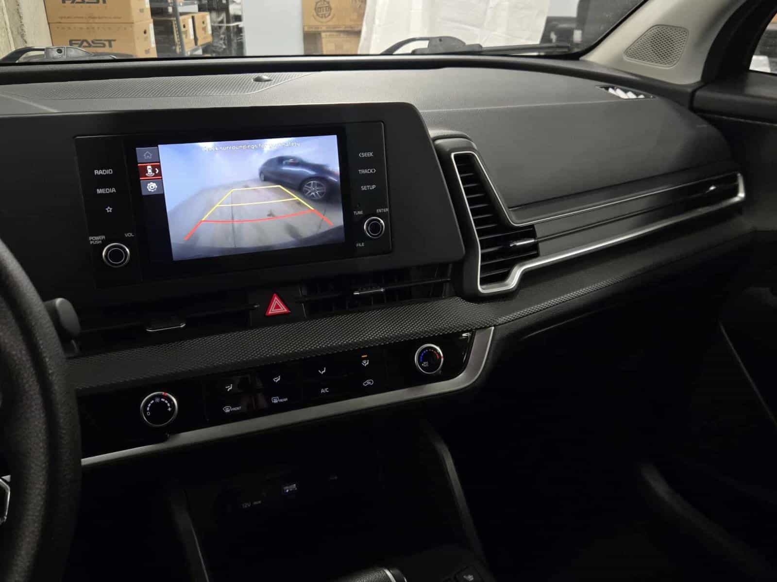 2024 Kia Sportage LX - Image 18