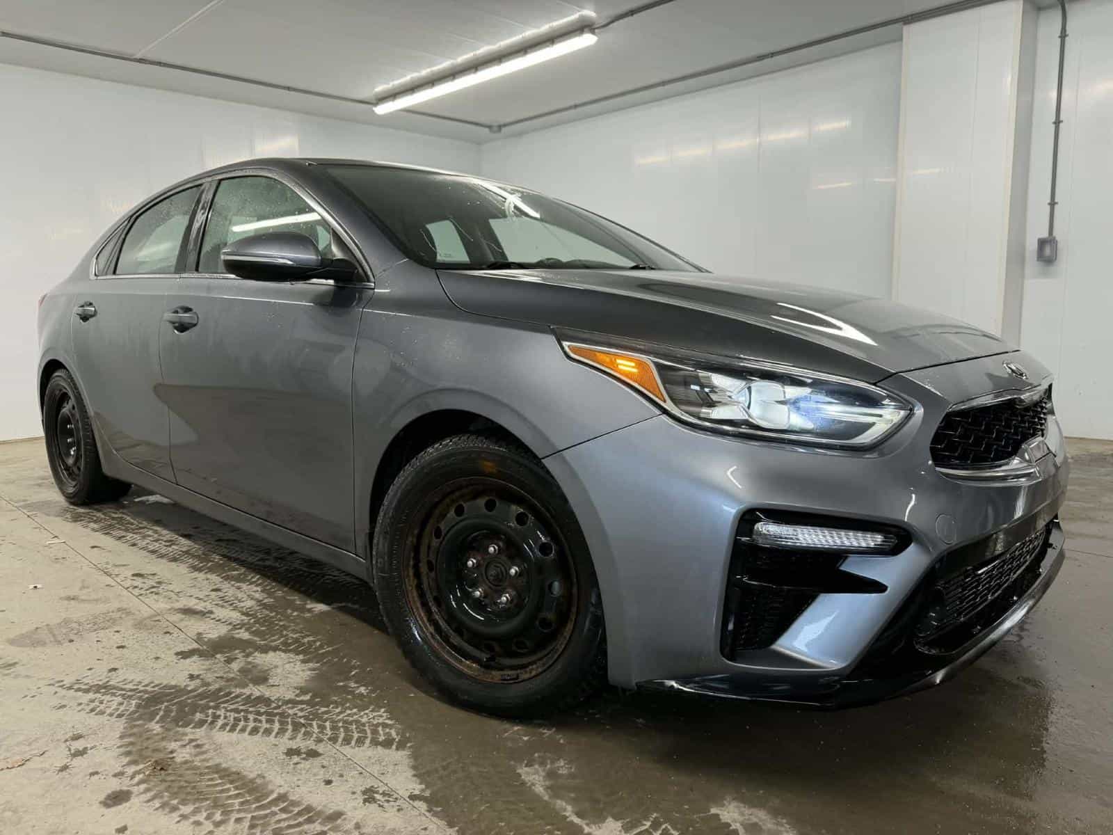 Image 1 Kia Forte EX 2019
