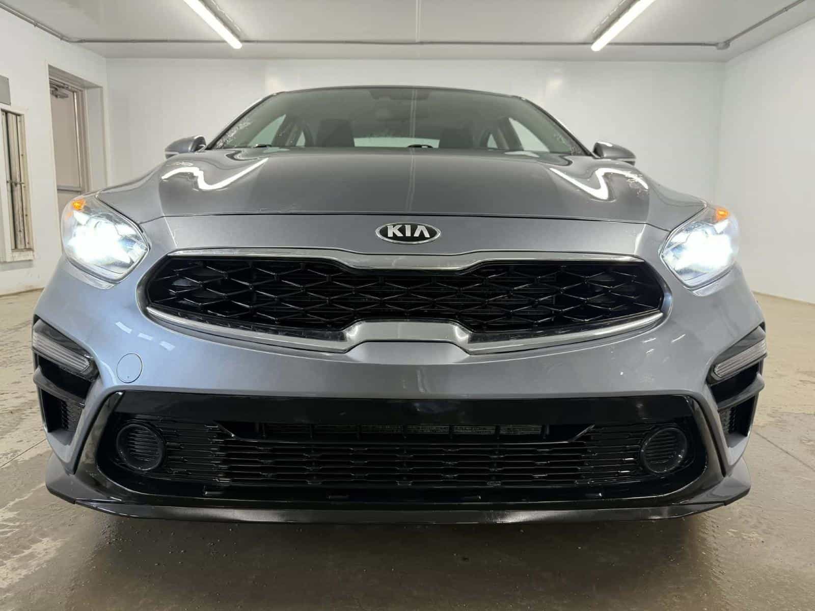 2019 Kia Forte EX - Image 2