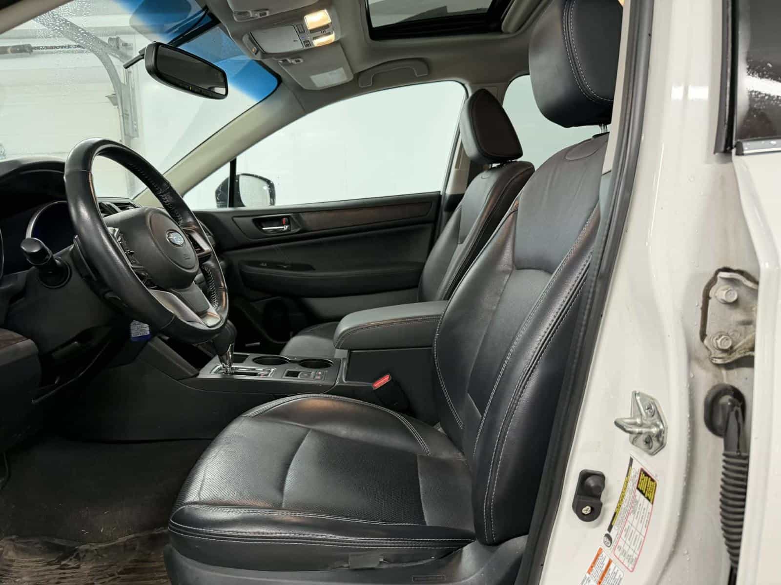 2018 Subaru Outback 2.5i Limited - Image 8