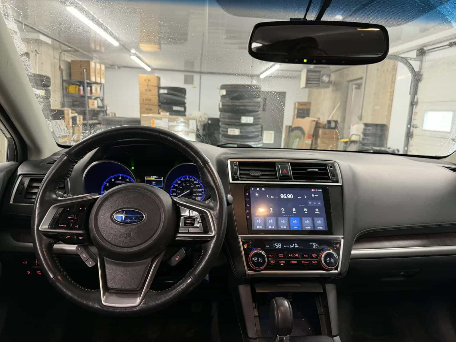 2018 Subaru Outback 2.5i Limited - Image 10