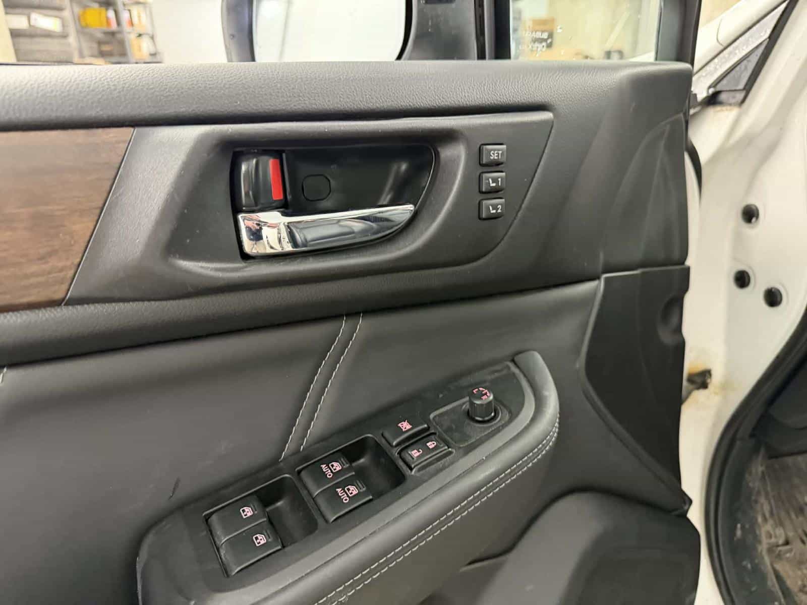 2018 Subaru Outback 2.5i Limited - Image 15