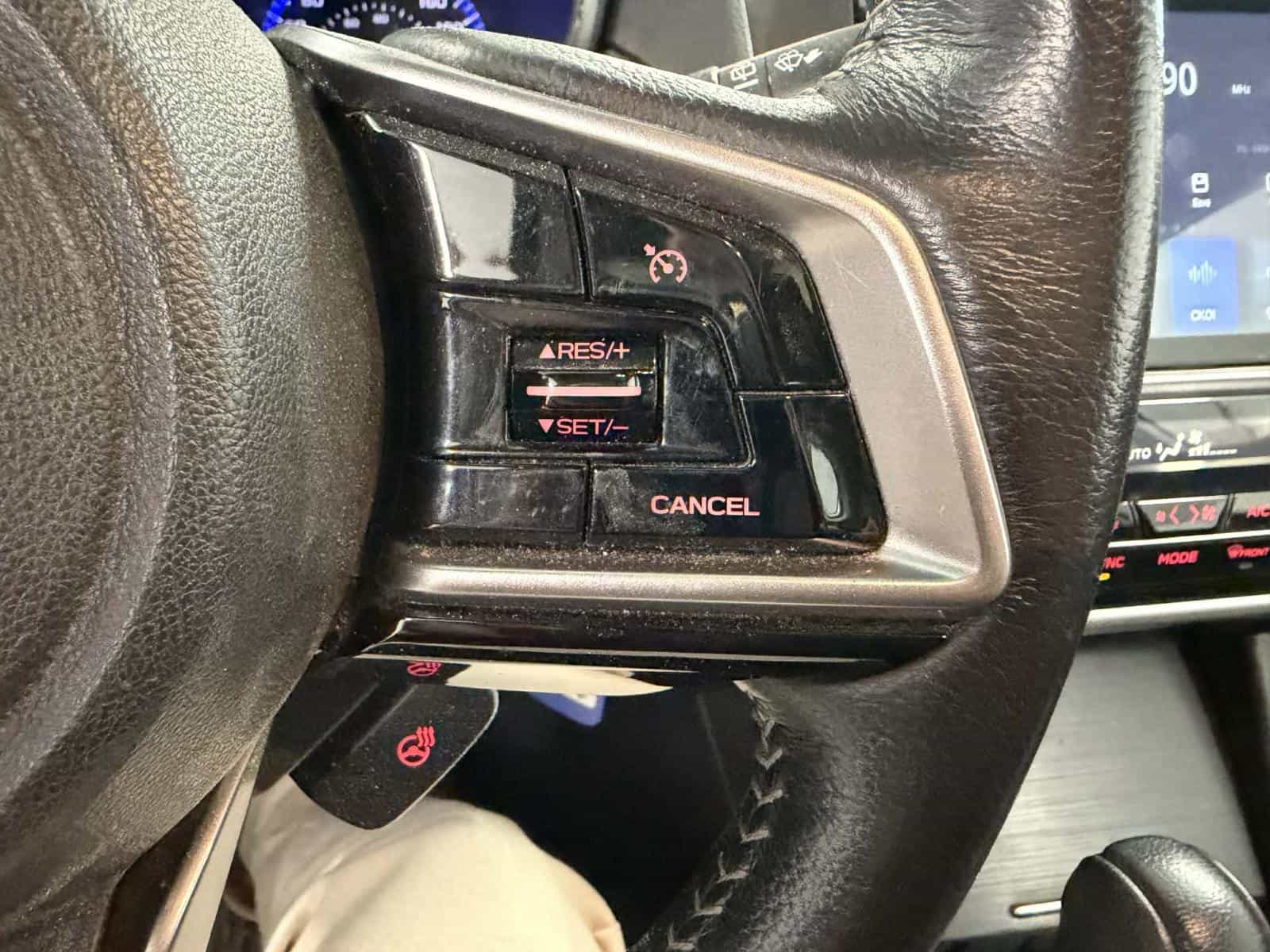 2018 Subaru Outback 2.5i Limited - Image 19