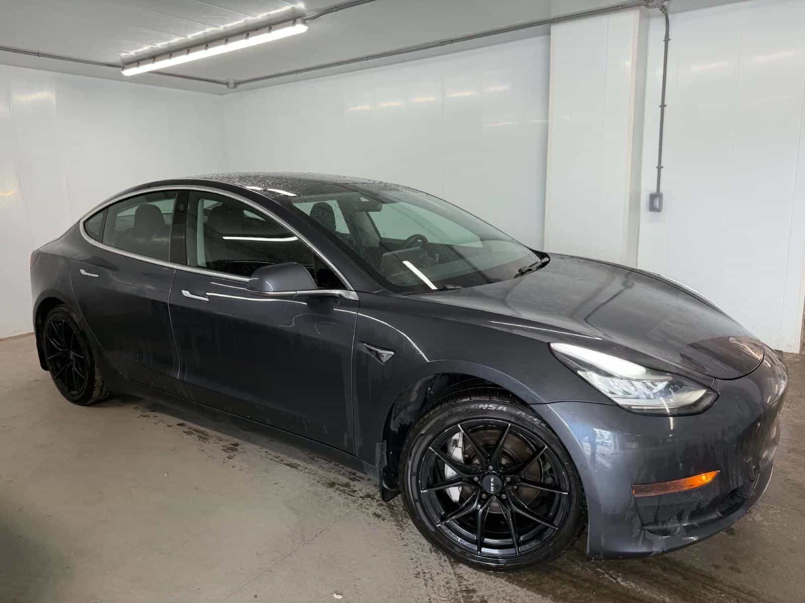 2020 Tesla Model 3 Standard Range Plus - Image 1