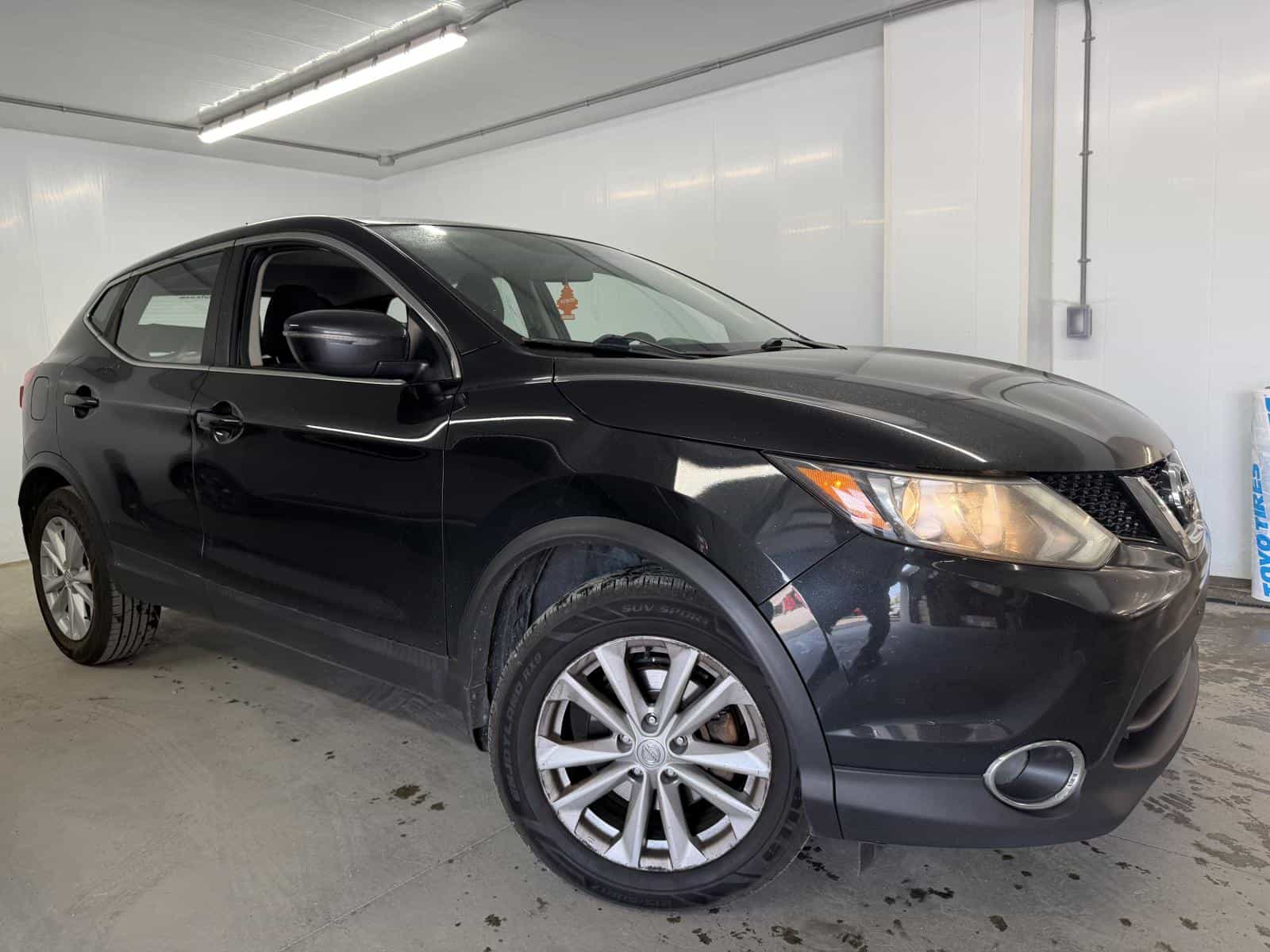 Image 1 Nissan Qashqai S 2018