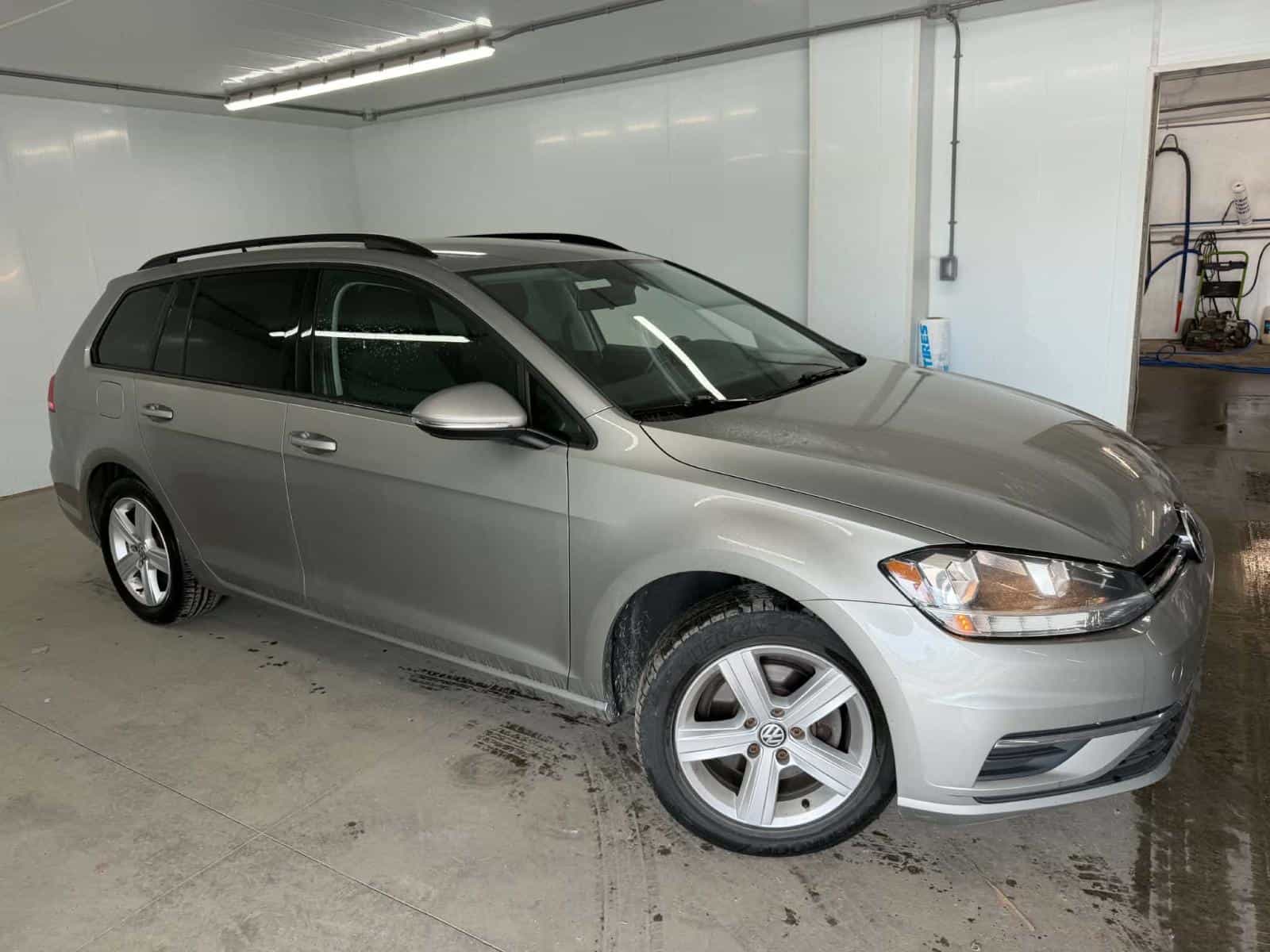2018 Volkswagen Golf Sportwagen Trendline - Image 1