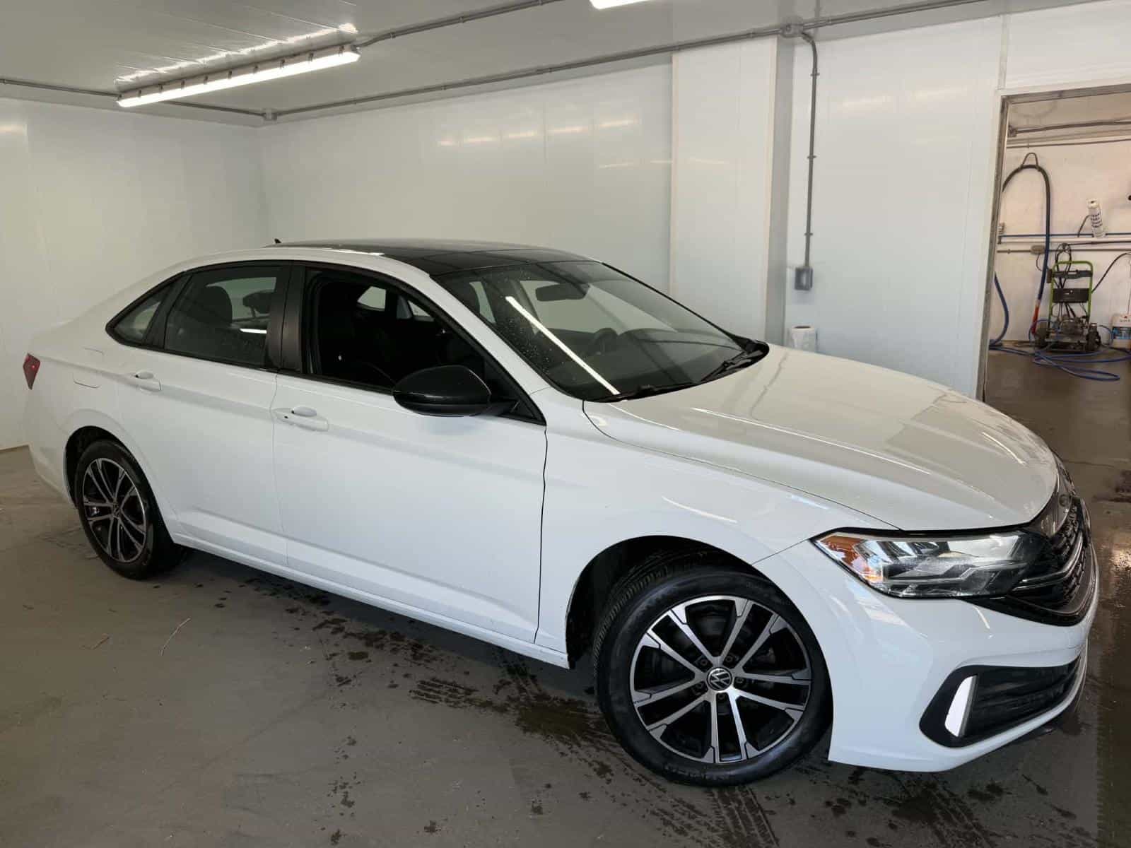 2022 Volkswagen Jetta Comfortline - Image 1