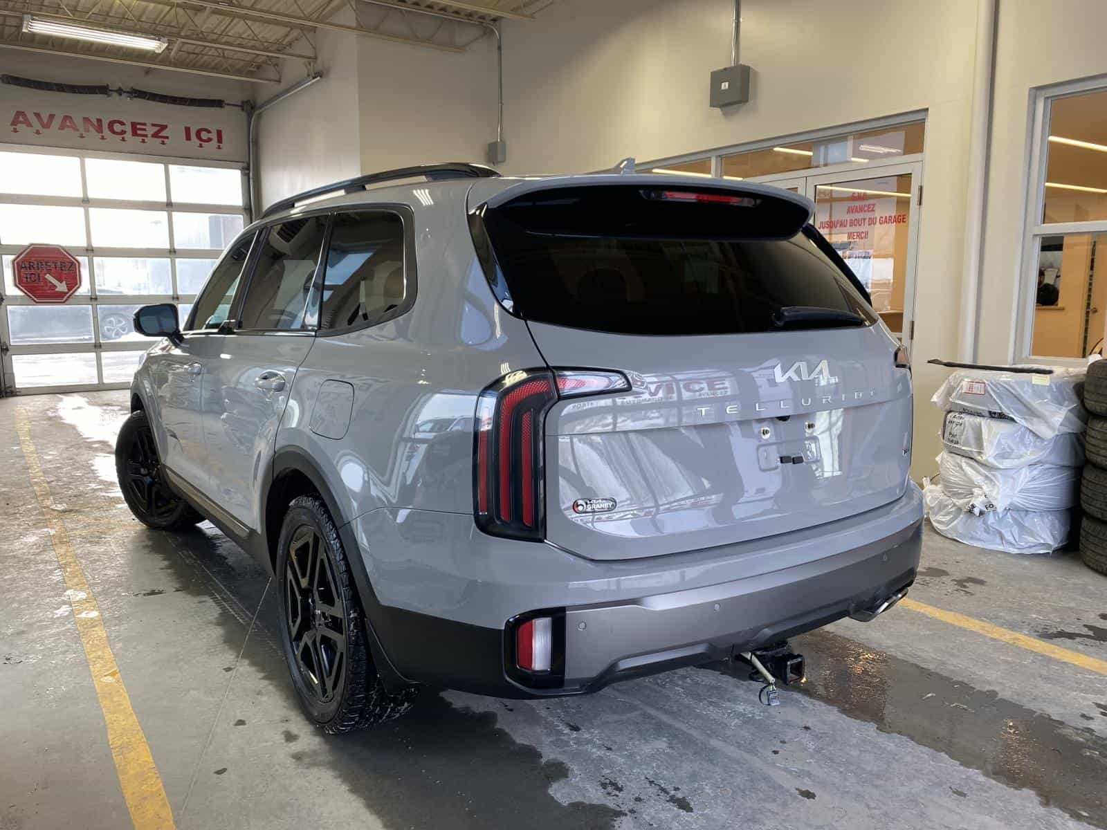 2023 Kia Telluride X-Line - Image 4