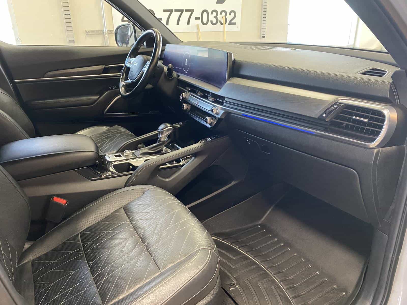 2023 Kia Telluride X-Line - Image 7